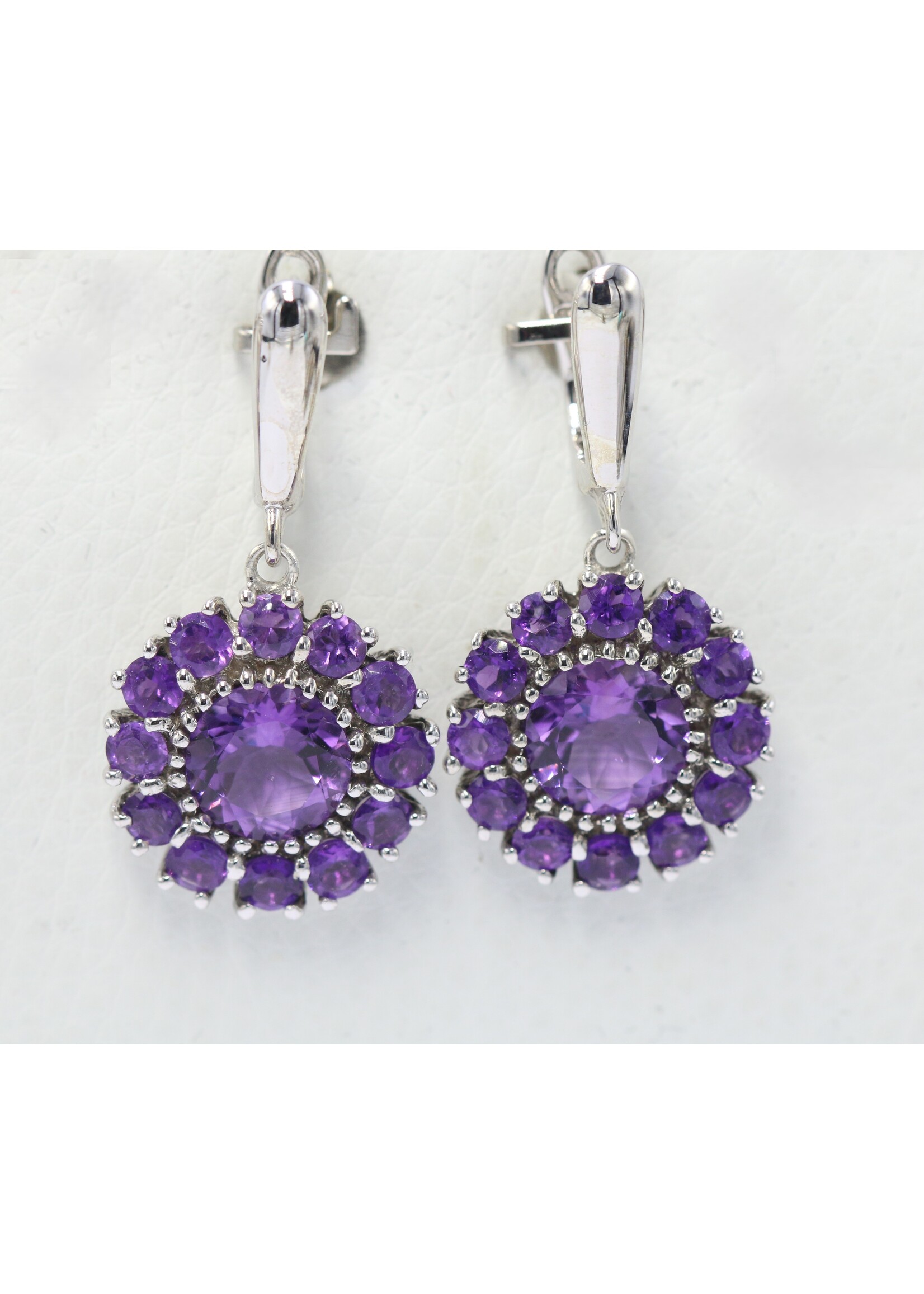 Boucles d'oreilles en argent 925 rhodié serties d'améthystes naturelles