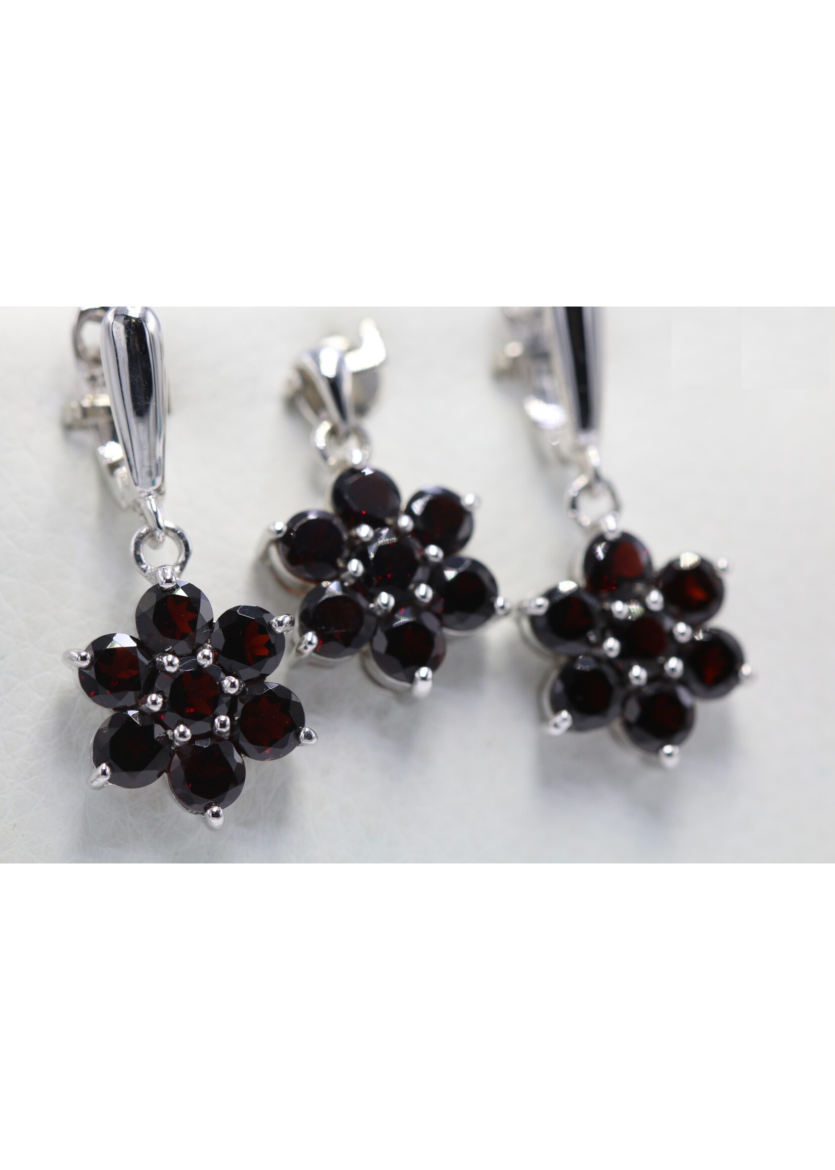 Parure in argento rodiato 925 con granati naturali
