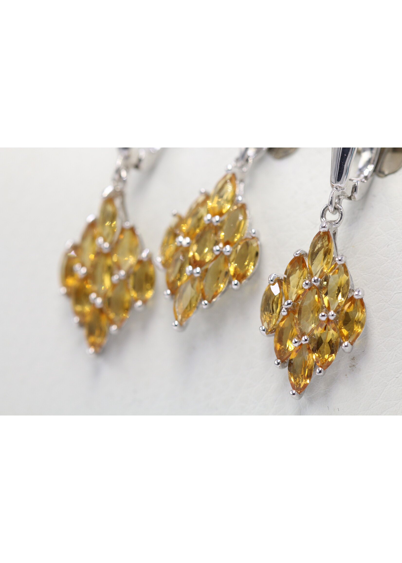 Parure en argent 925 rhodié sertie de Citrines naturelles