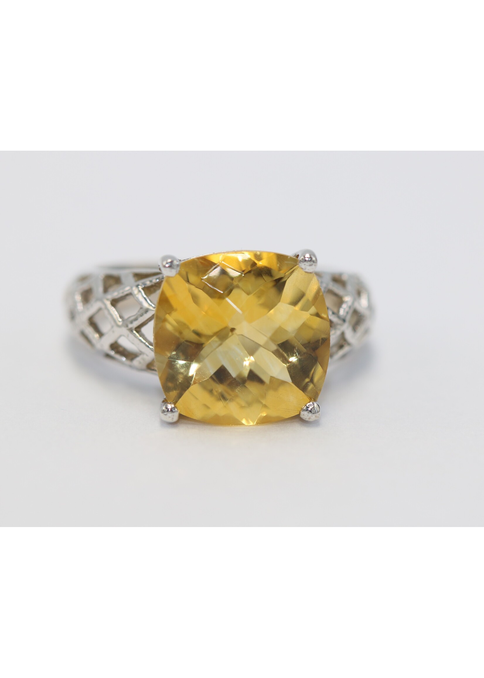 Anello in argento rodiato 925 con citrino naturale