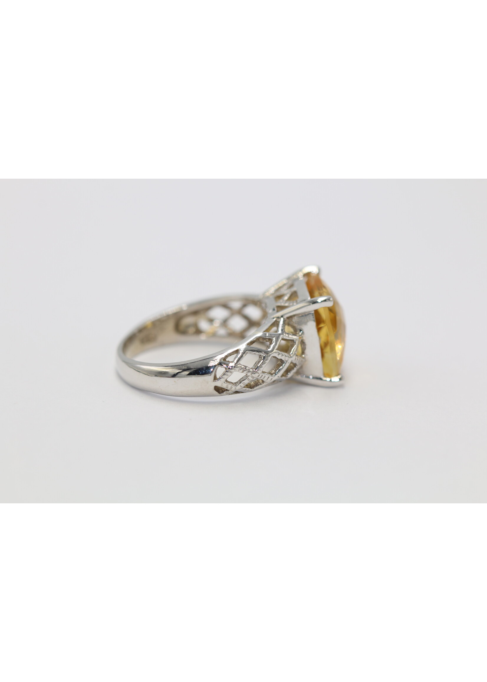 Anello in argento rodiato 925 con citrino naturale