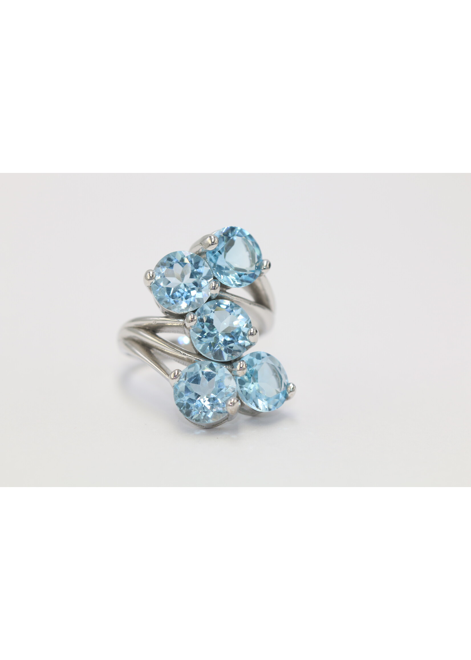 925 rhodium plated silver ring set with natural Blue Topaz