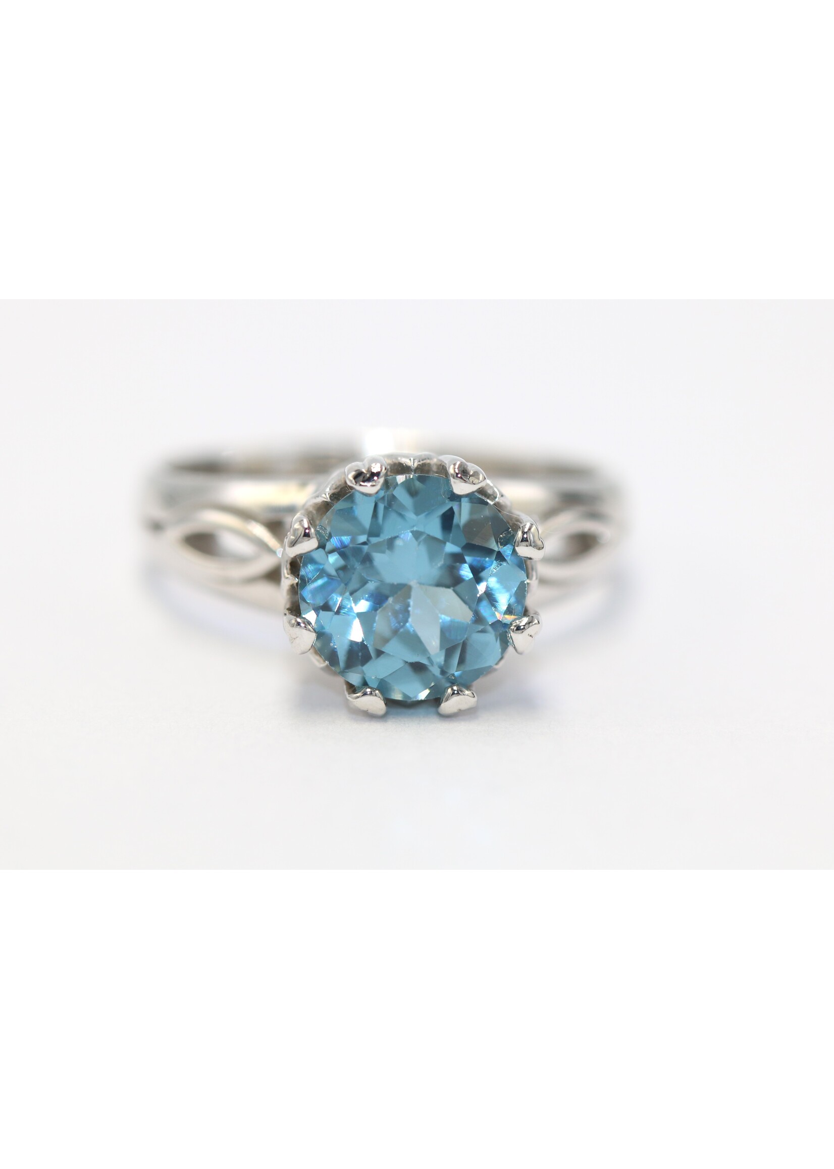 925 rhodium plated silver ring set with natural Blue Topaz