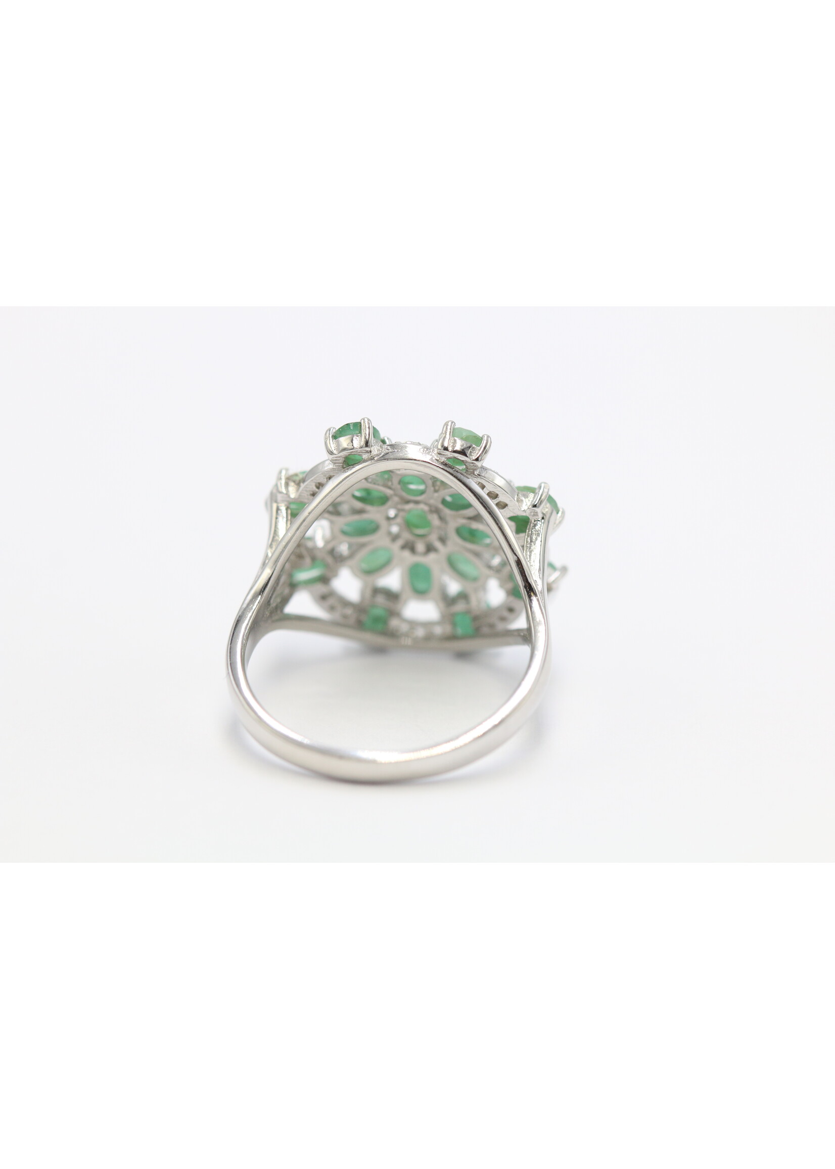 Bague en argent 925 rhodié sertie d'émeraudes naturelles