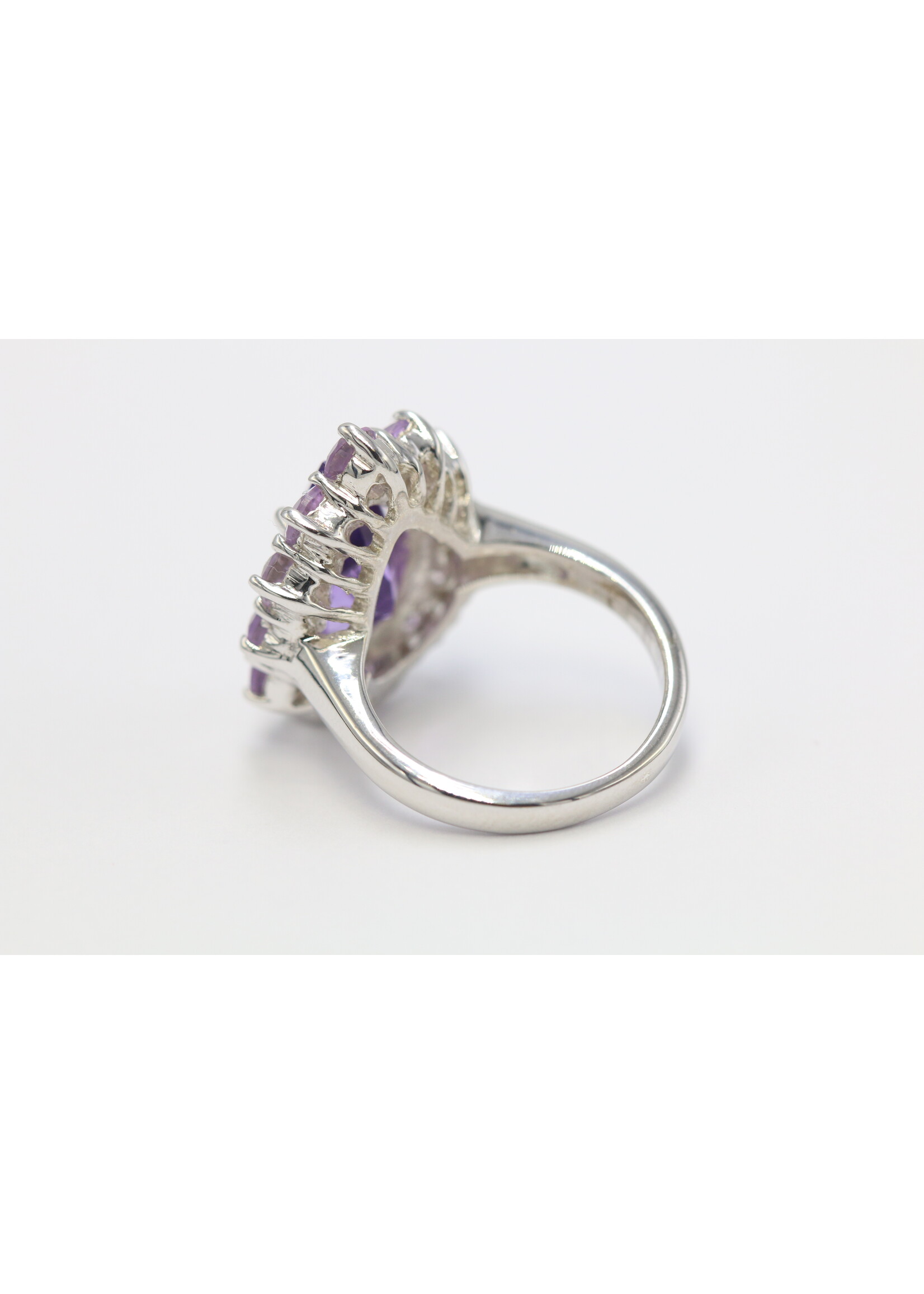 925 rhodium plated silver ring set with natural amethysts