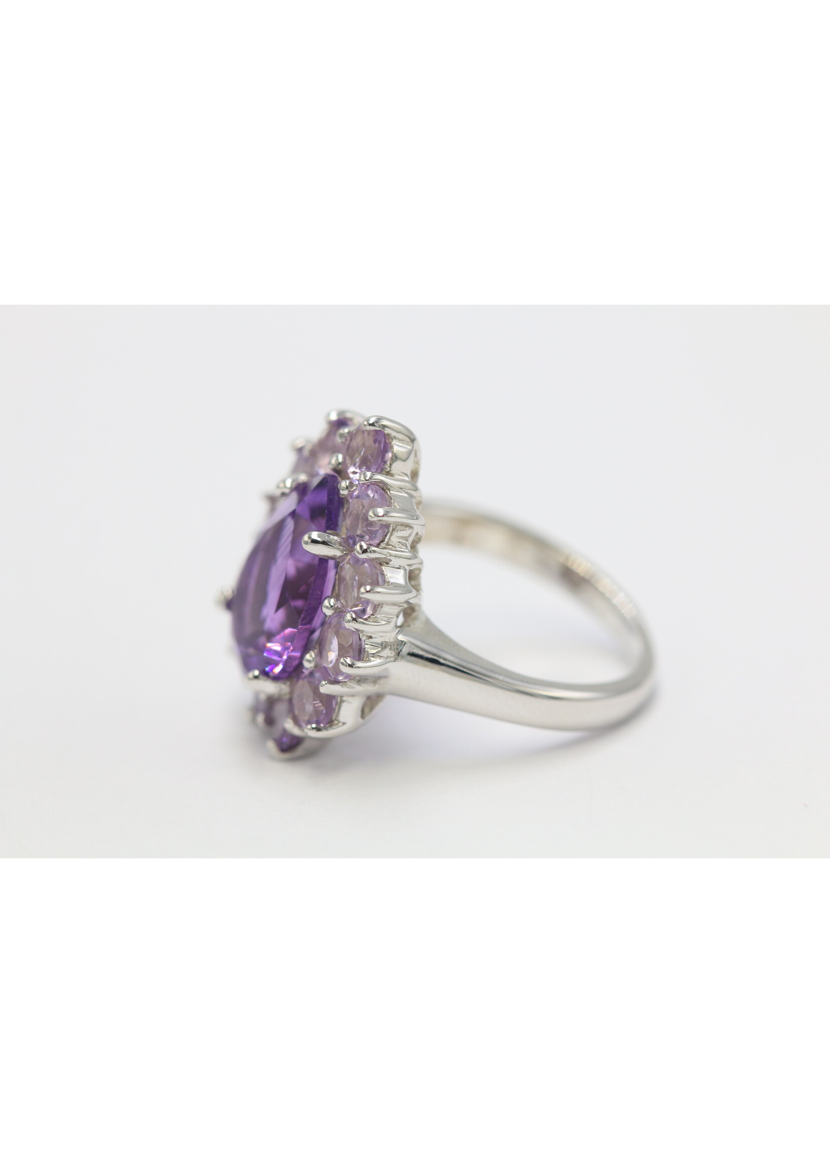 Bague en argent 925 rhodié sertie d'Améthystes naturelles