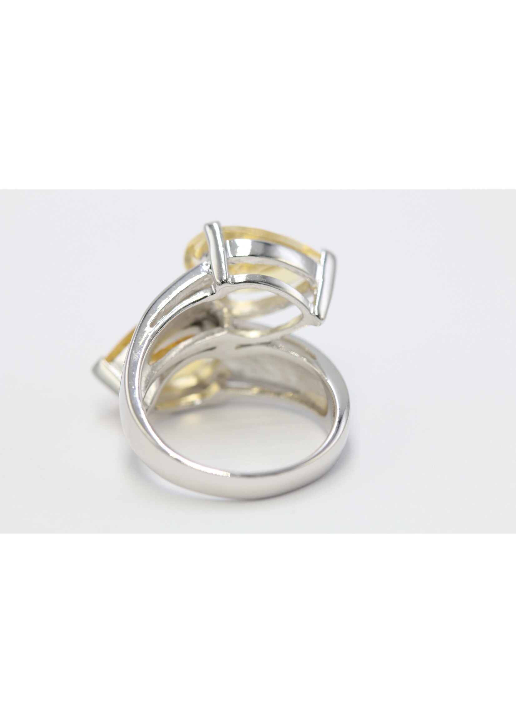 Anello in argento rodiato 925 con citrini naturali