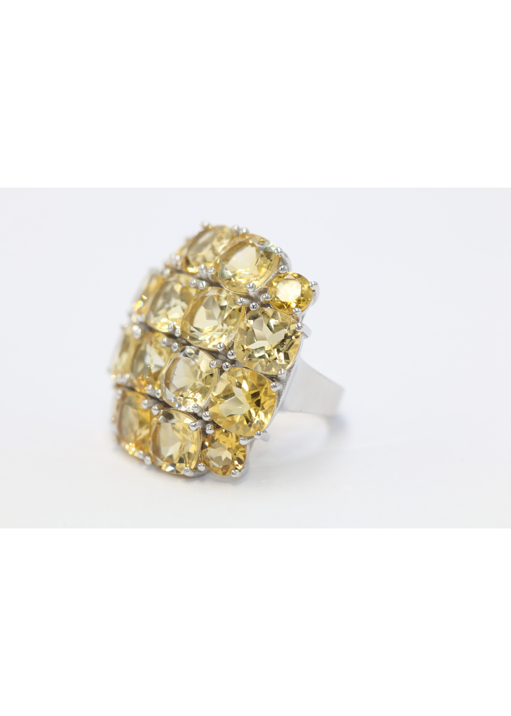 925 rhodium plated silver ring set with natural Citrine