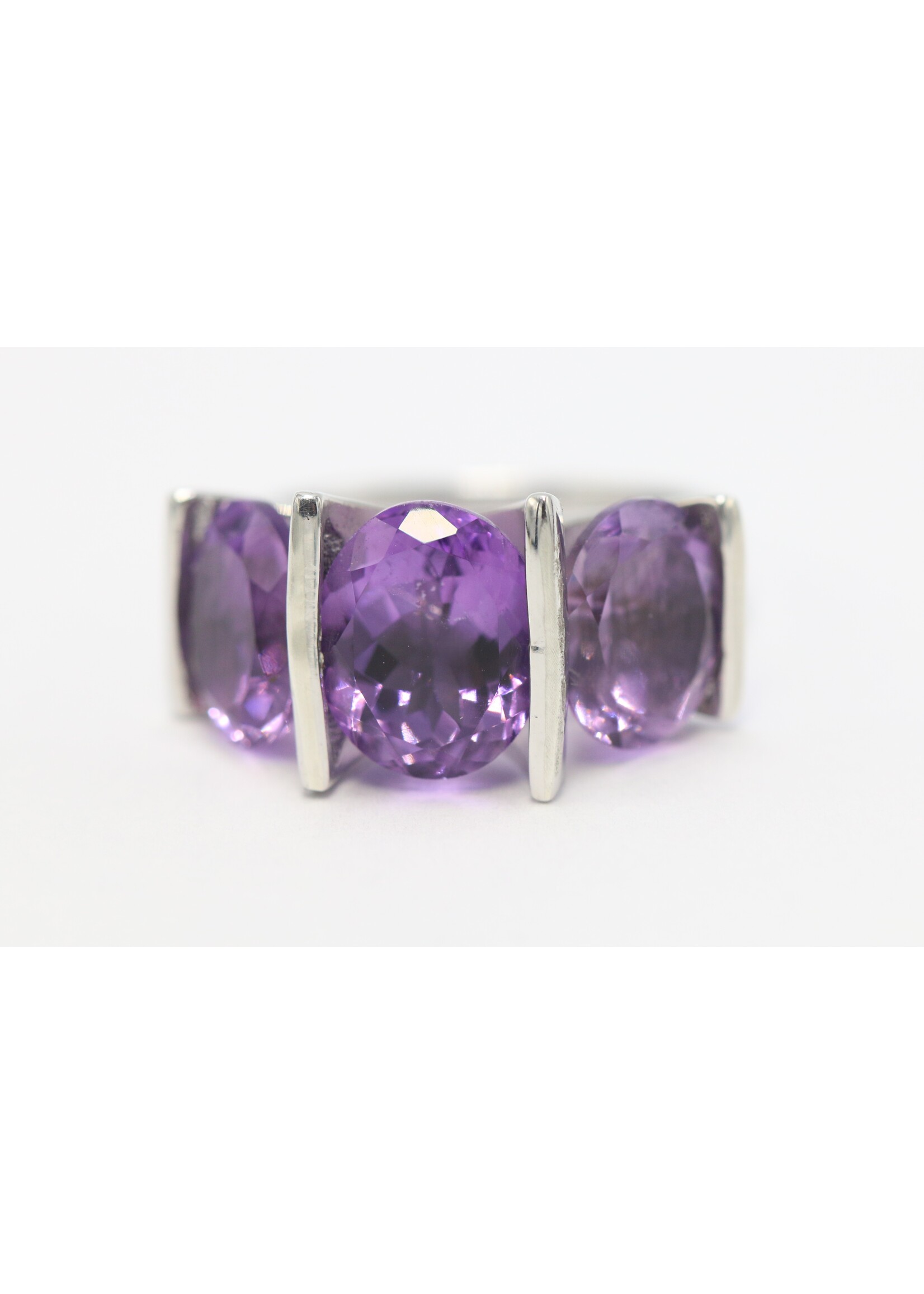 Anello in argento rodiato 925 con ametiste naturali