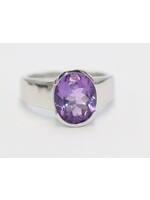 Ring with Amethyst
