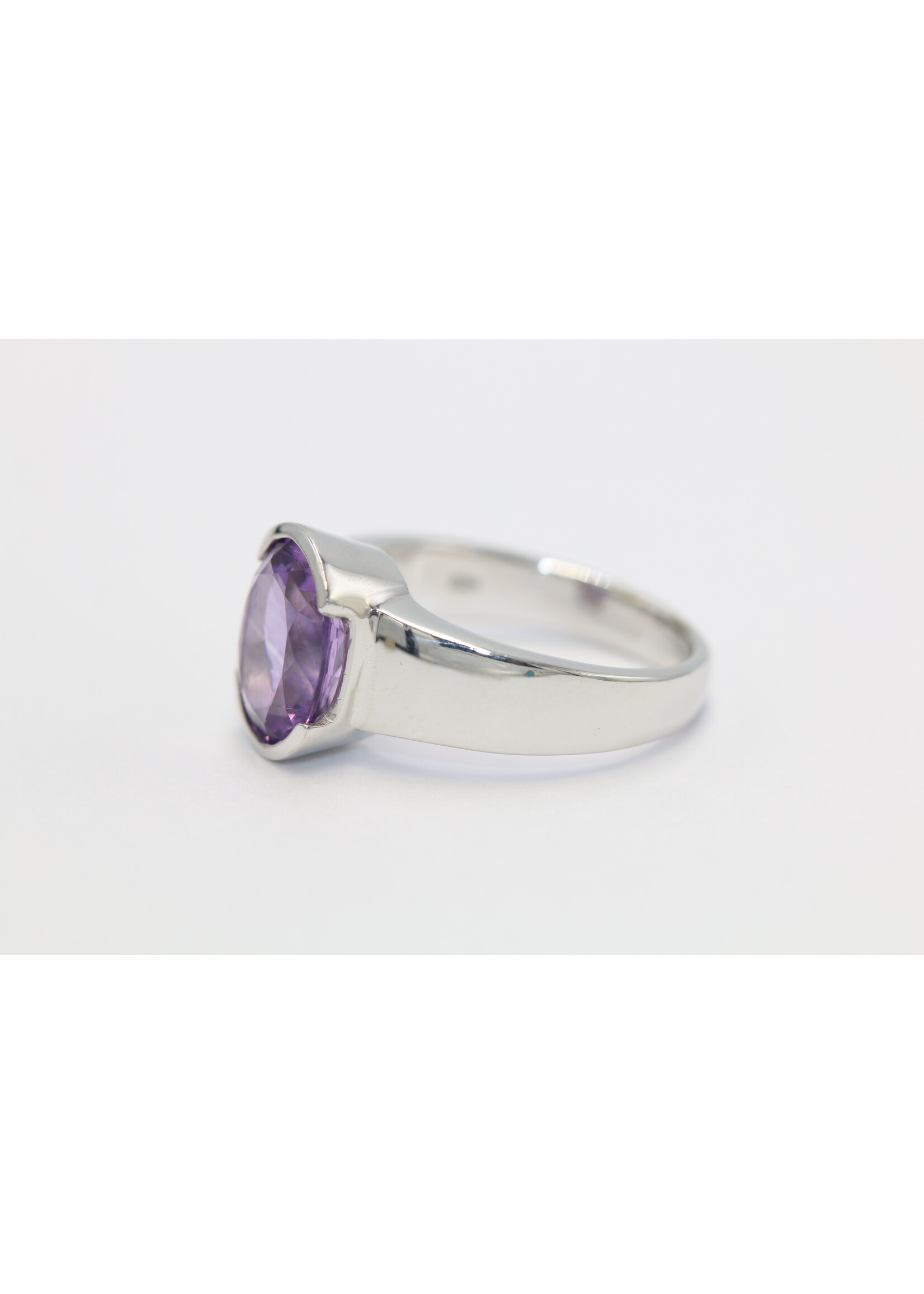 Bague en argent 925 rhodié sertie d'Améthyste naturelle