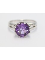 Ring with Amethyst