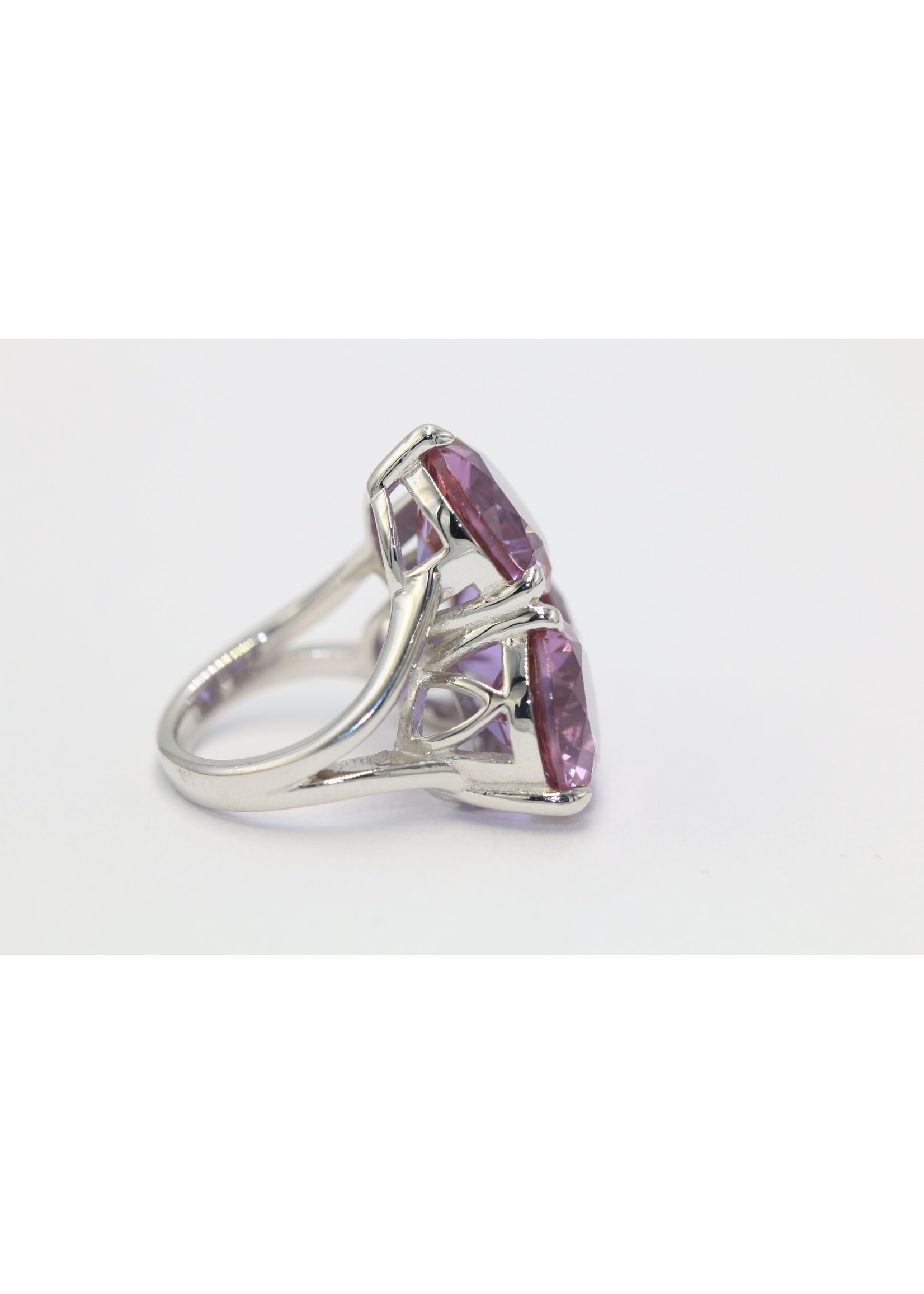 925 rhodium plated silver ring set with natural amethysts