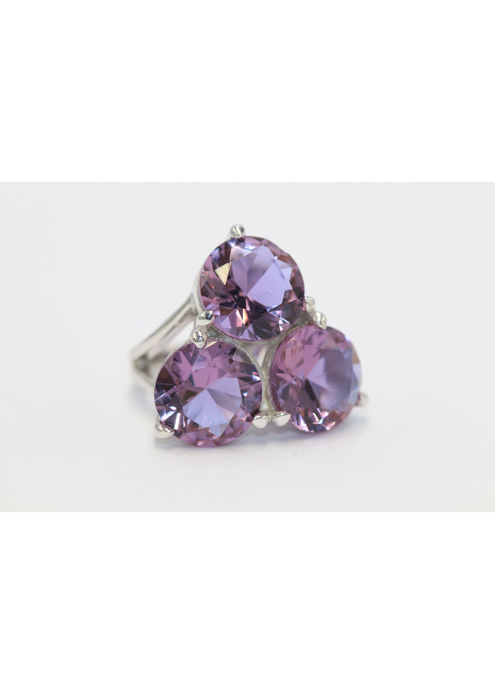 925 rhodium plated silver ring set with natural amethysts