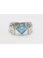Ring with Blue Topaz