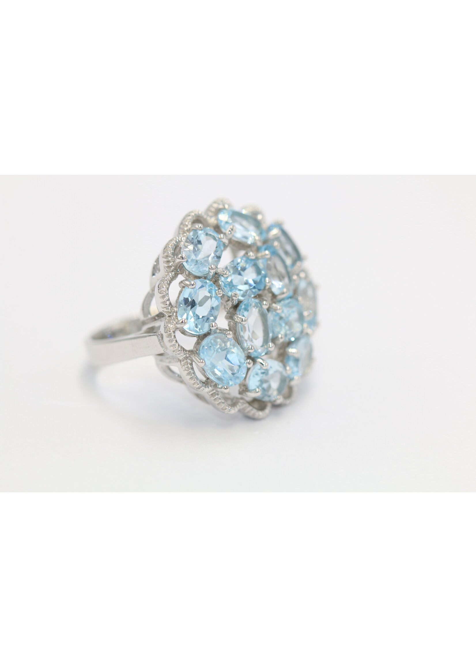 Bague en argent 925 rhodié sertie d'une Topaze Bleue naturelle
