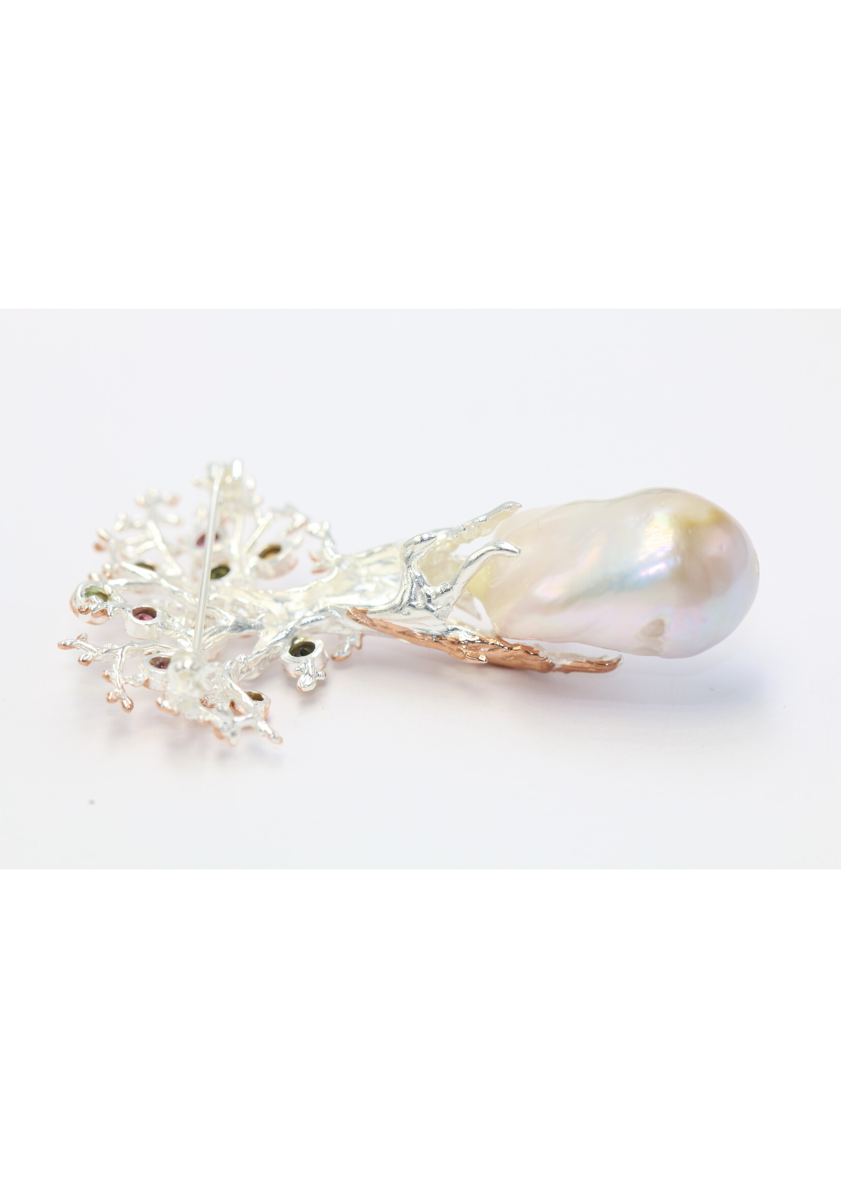 925 gerhodineerd zilveren Brooch bezet met natuurlijke  Parel en Toermalijnen