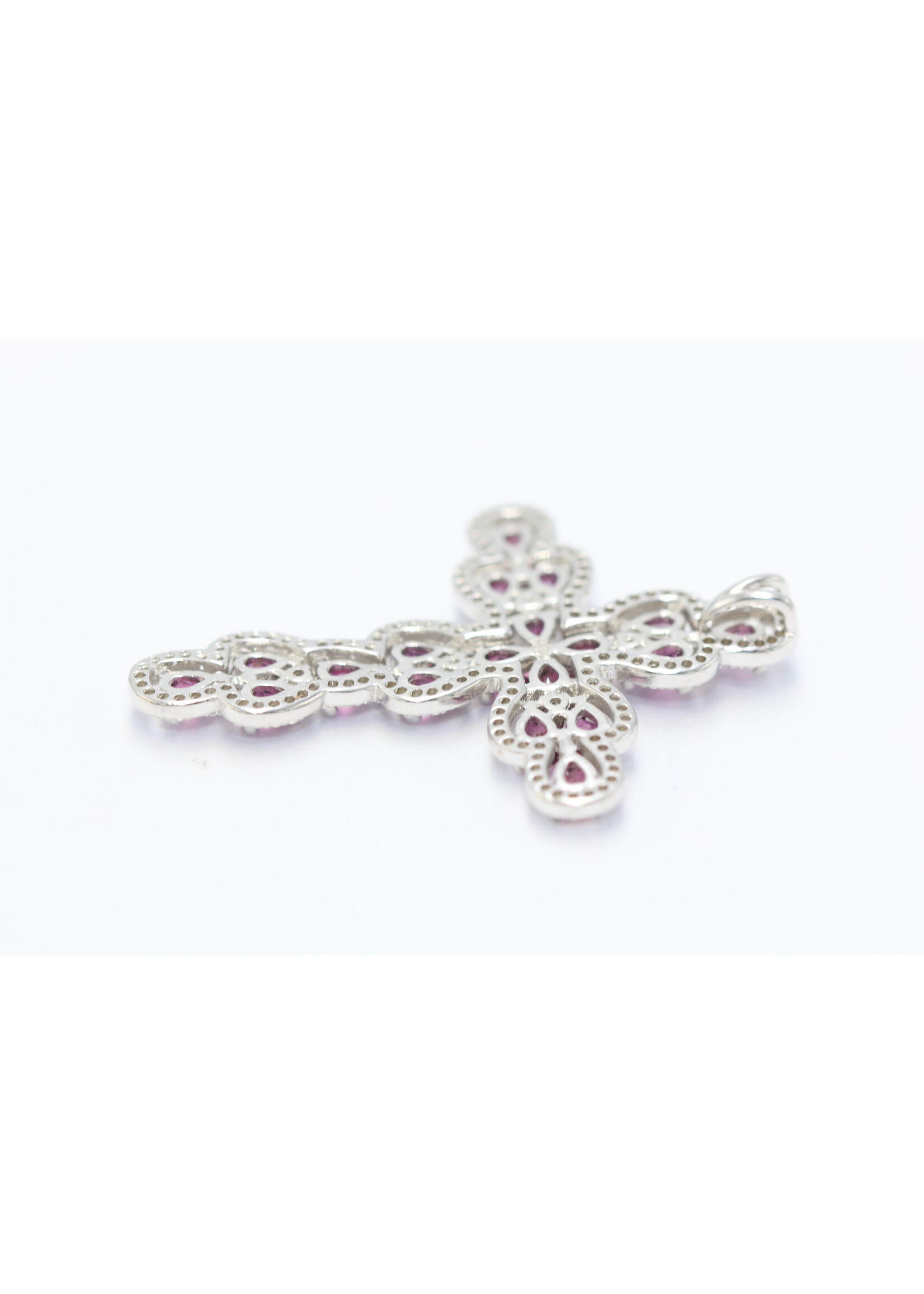 925 rhodium plated silver pendant set with natural rhodolites