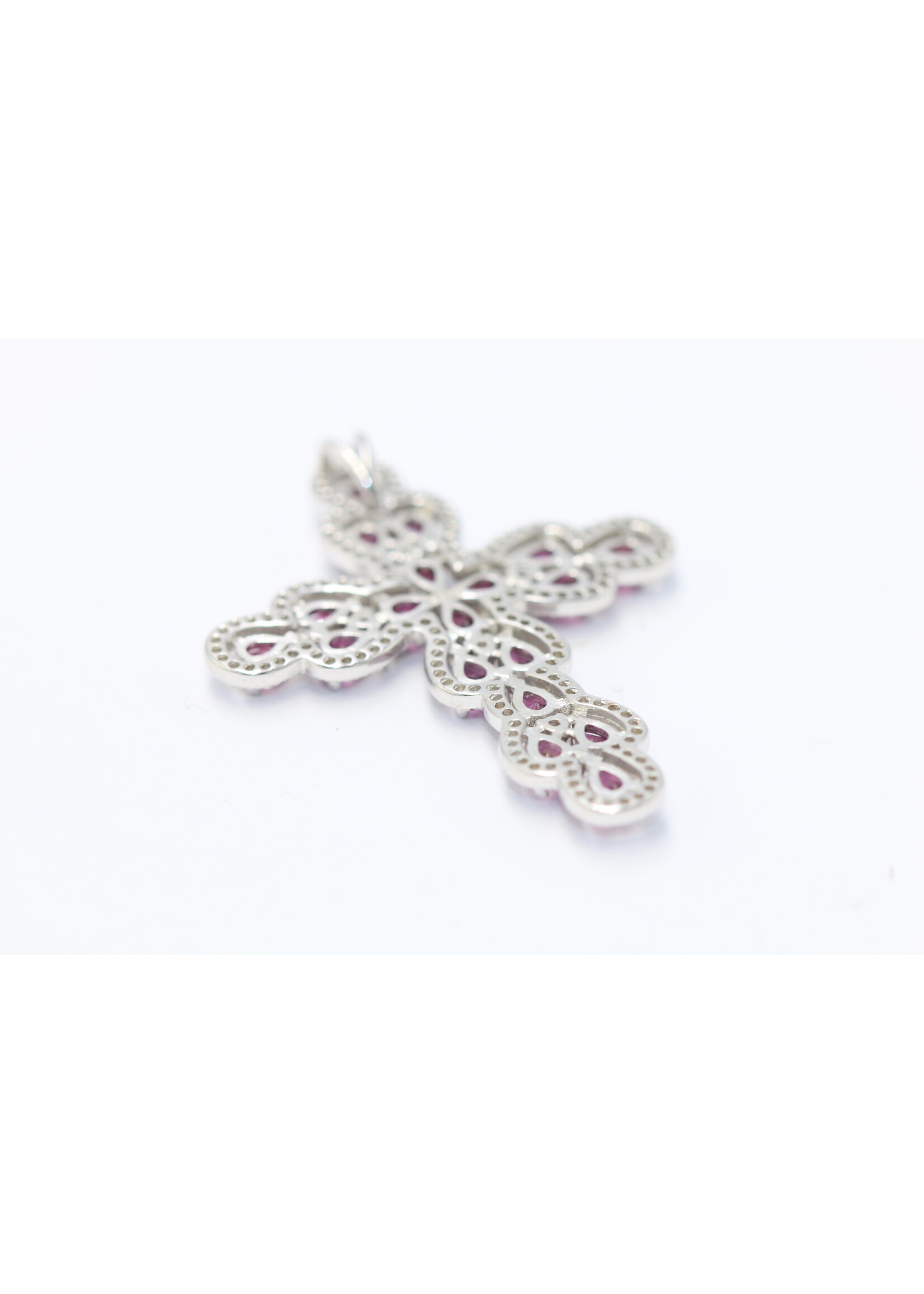 925 rhodium plated silver pendant set with natural rhodolites