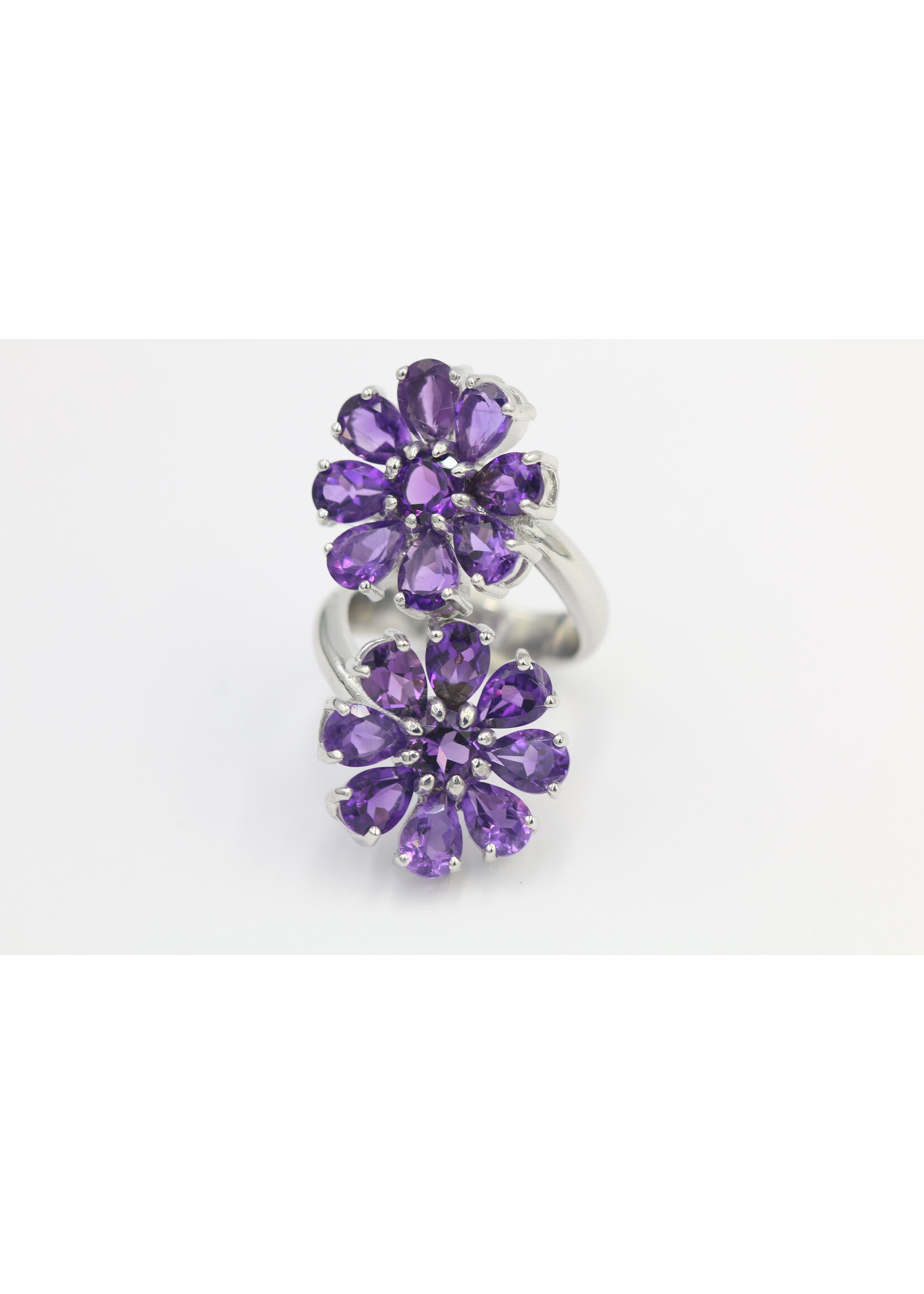 Bague en argent 925 rhodié sertie d'Améthyste naturelle