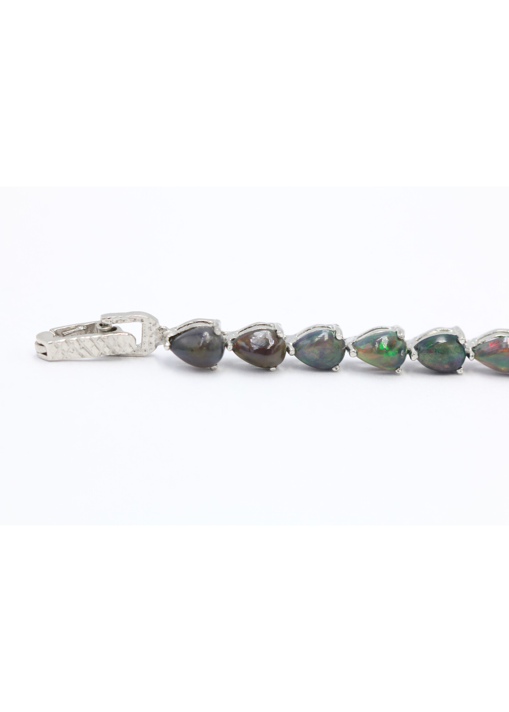 Bracciale in argento rodiato 925 con opali neri naturali