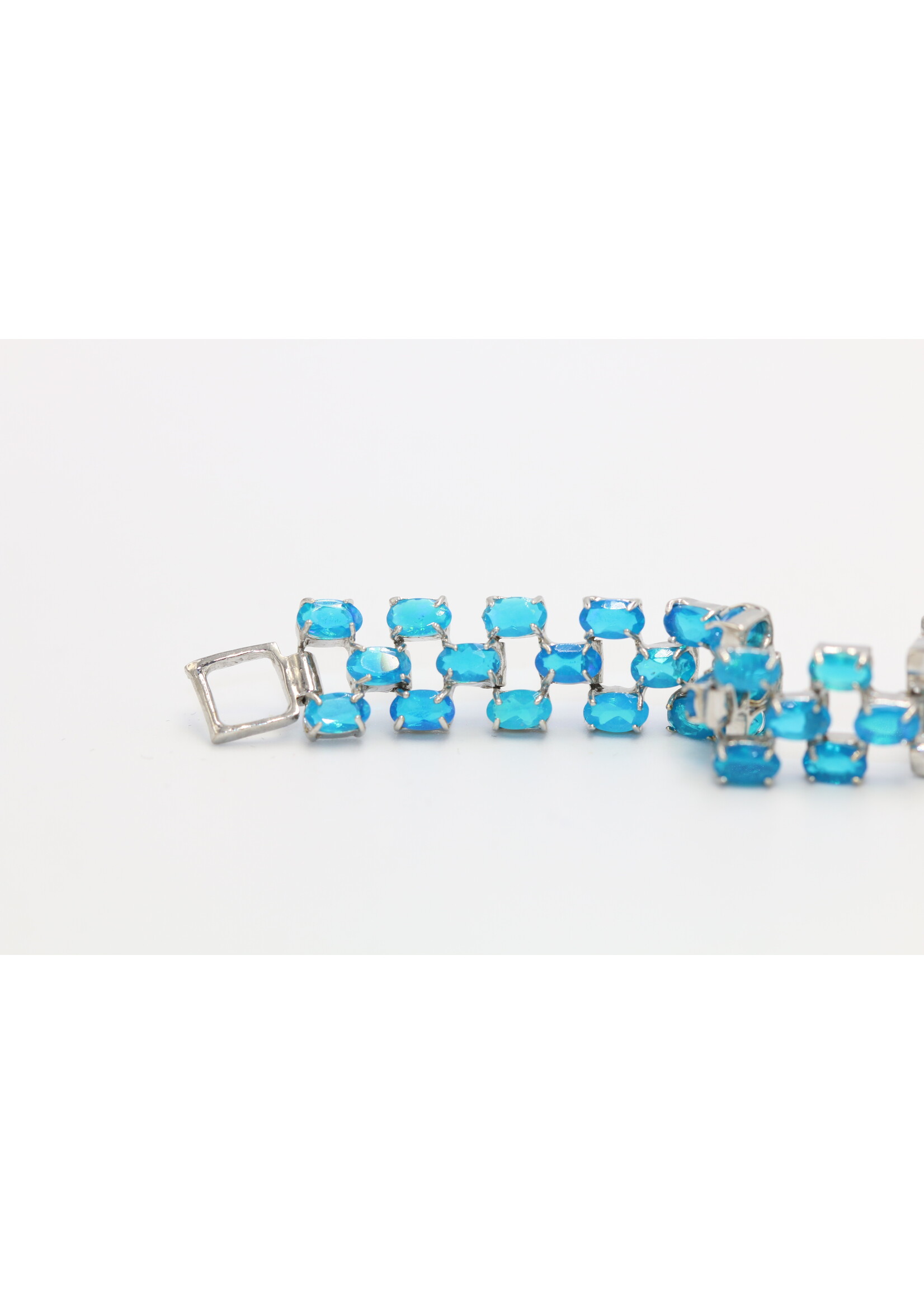 925 gerhodineerd zilveren Armband bezet met natuurlijke Blauwe Opaal