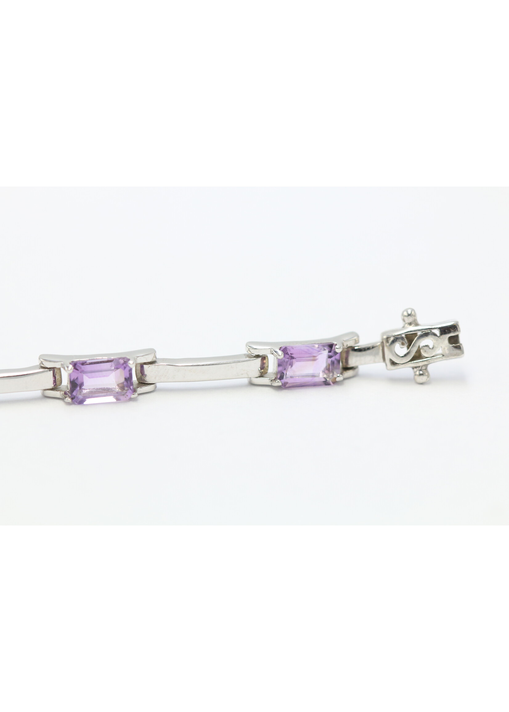 925 gerhodineerd zilveren Armband bezet met natuurlijke Amethisten