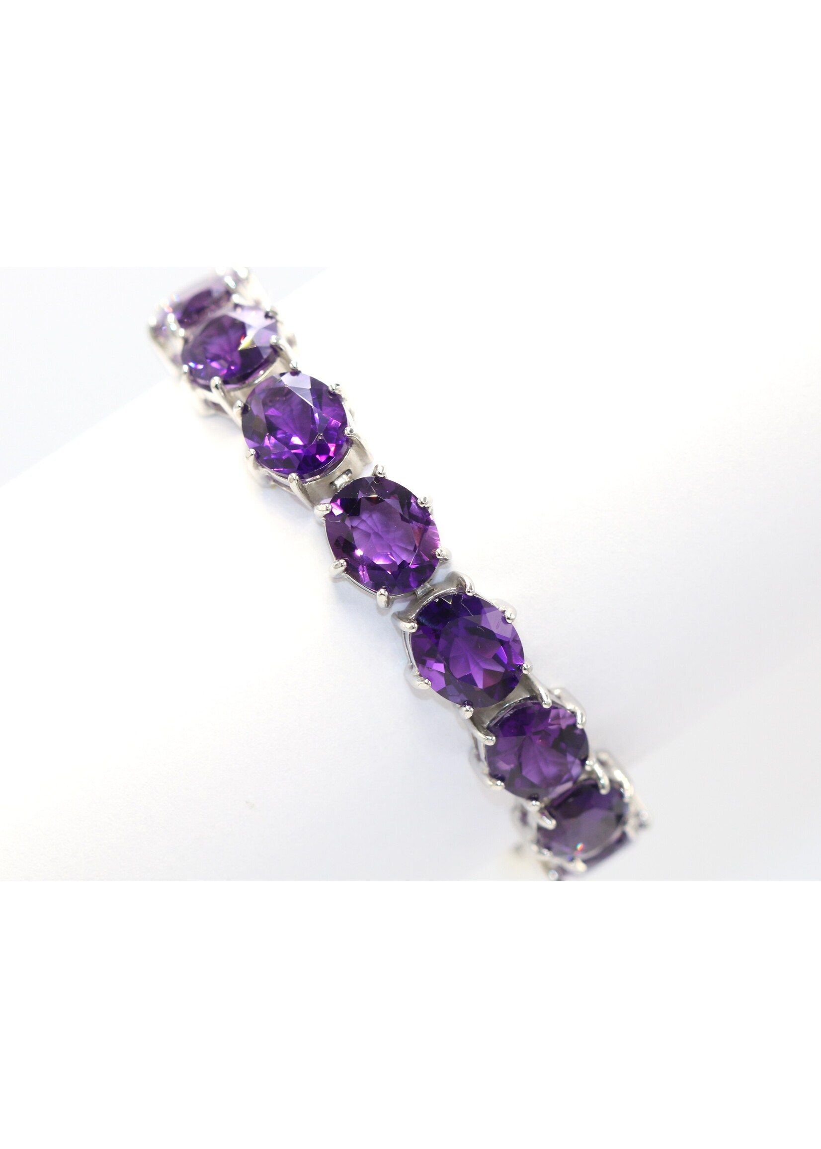 Bracelet en argent 925 rhodié serti d'améthystes naturelles