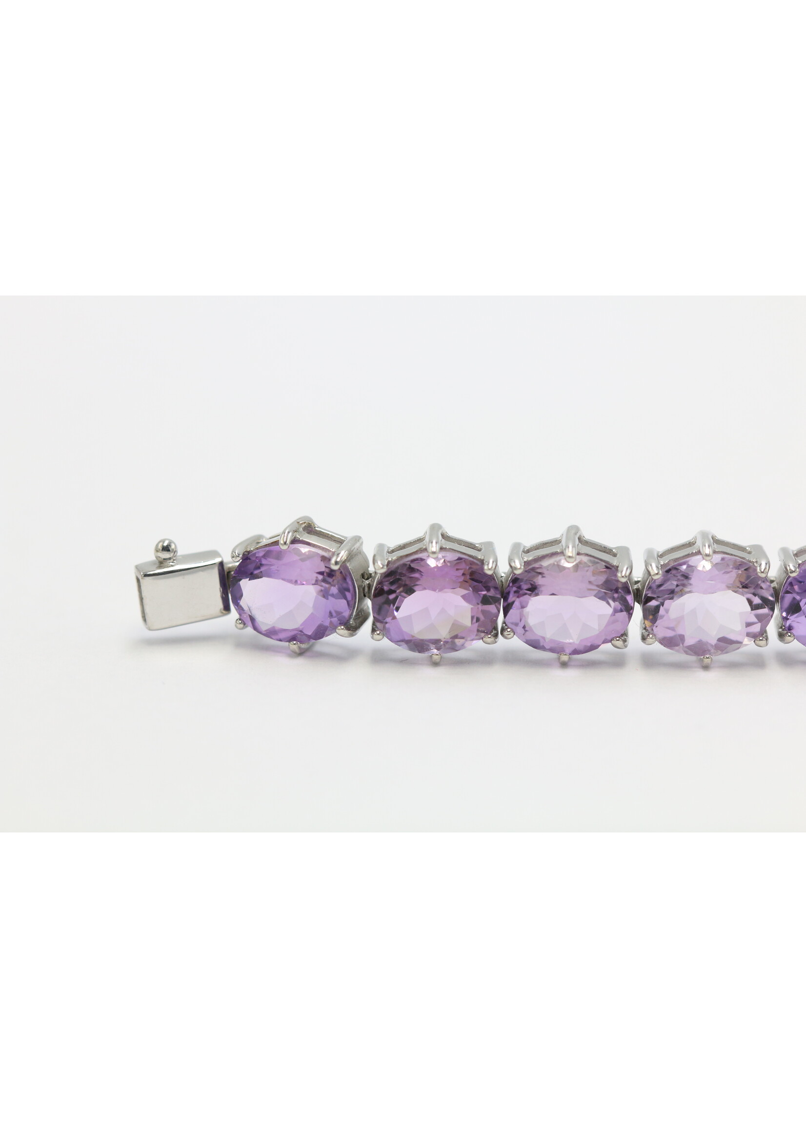 925 gerhodineerd zilveren Armband bezet met natuurlijke Amethisten