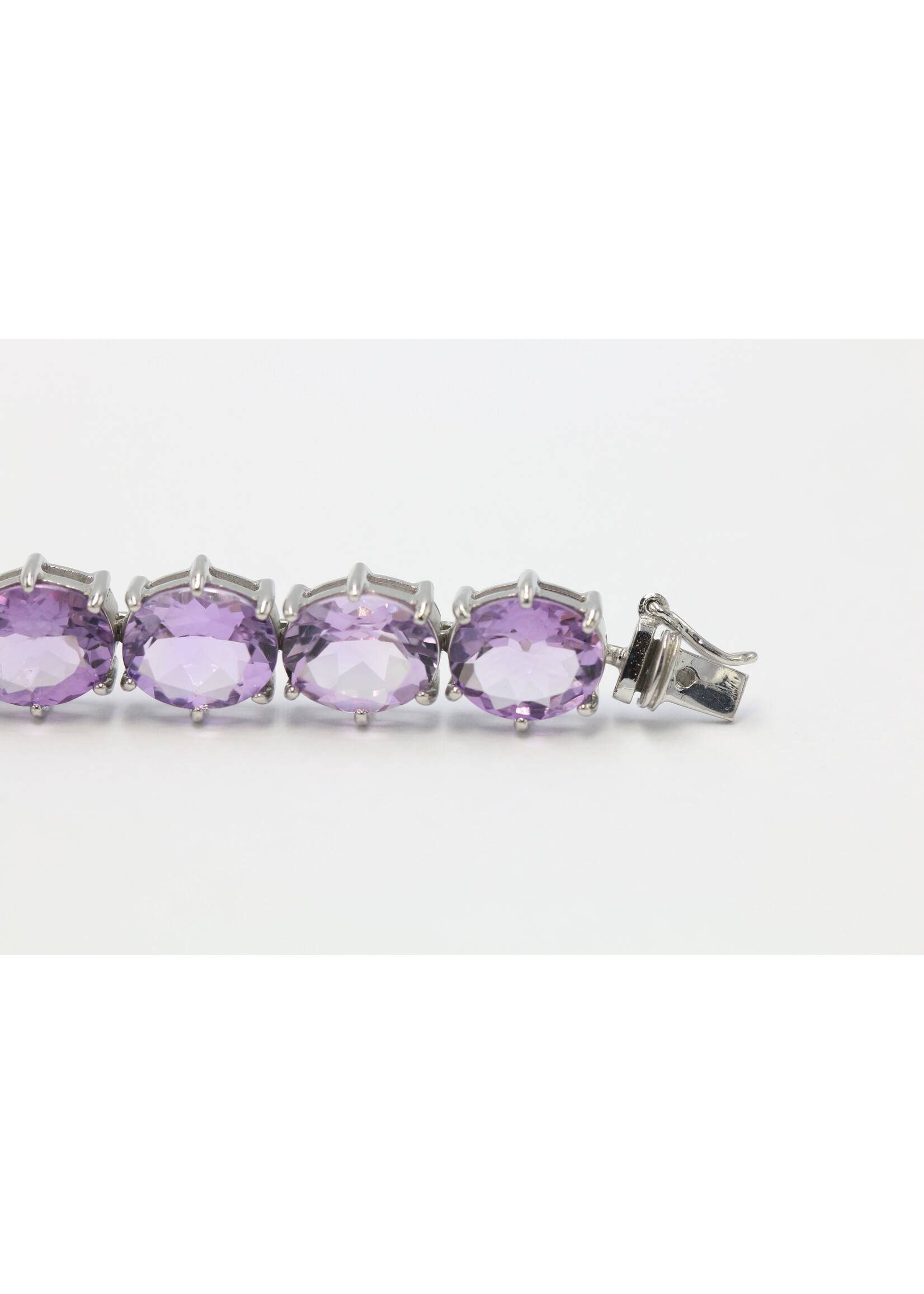 925 gerhodineerd zilveren Armband bezet met natuurlijke Amethisten