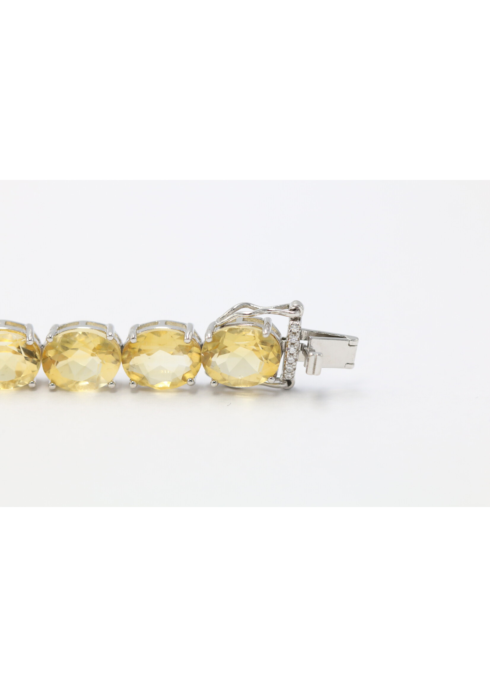 925 rhodium plated silver bracelet set with natural citrines