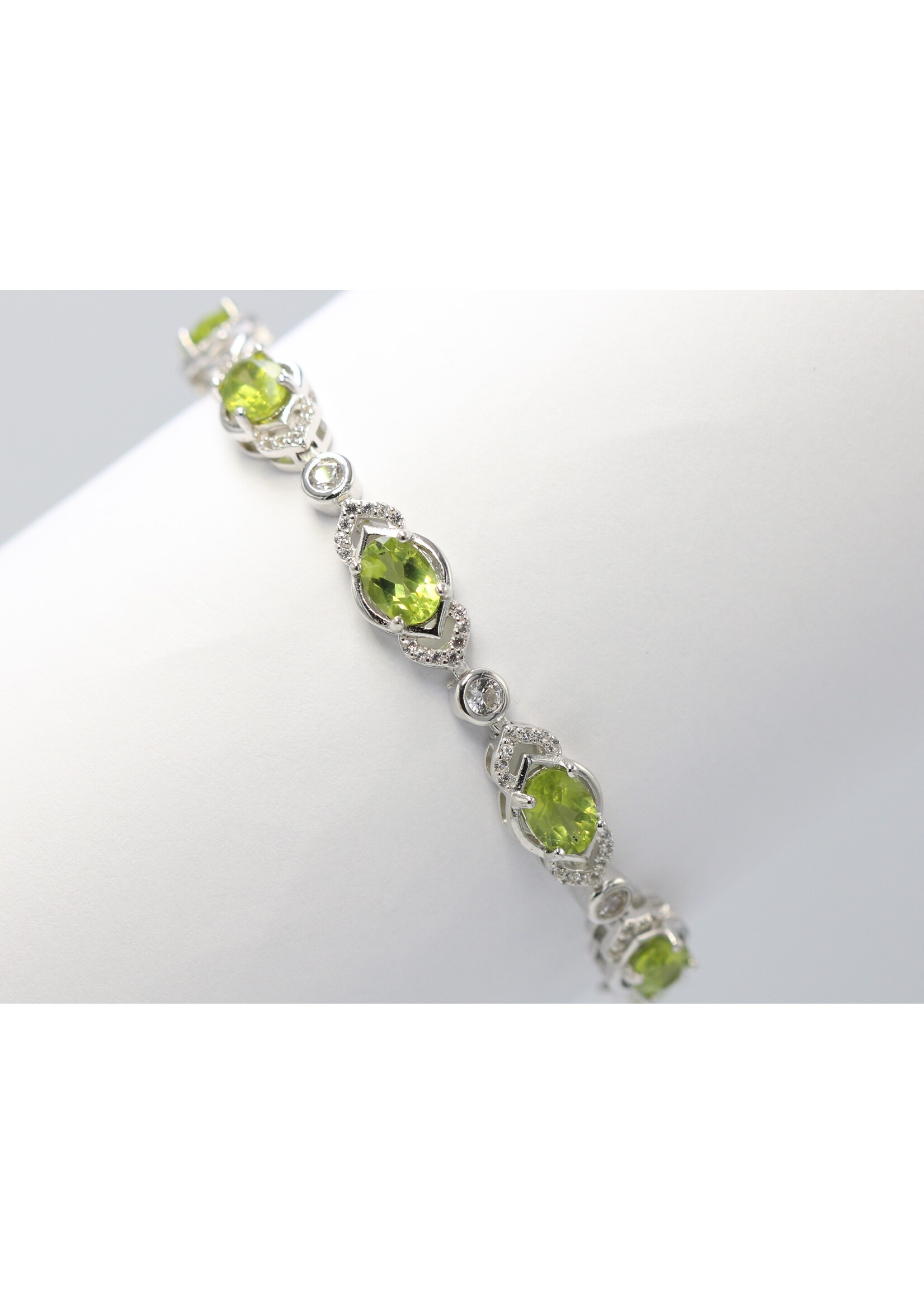 925 gerhodineerd zilveren Armband bezet met natuurlijke Peridoten