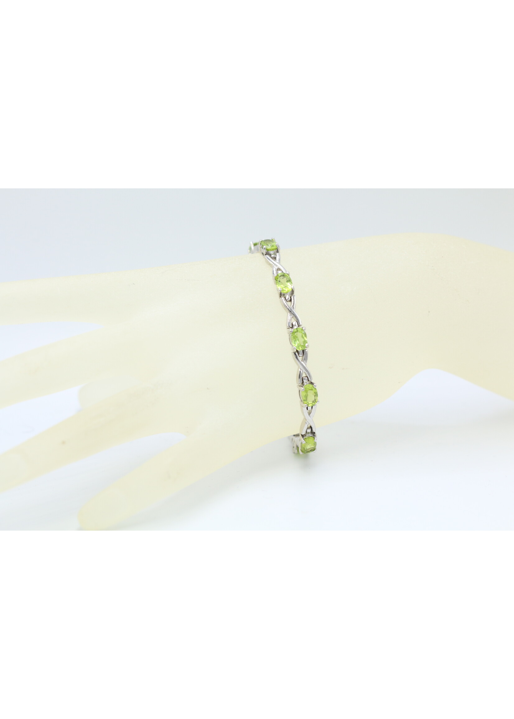 925 gerhodineerd zilveren Armband bezet met natuurlijke Peridoten