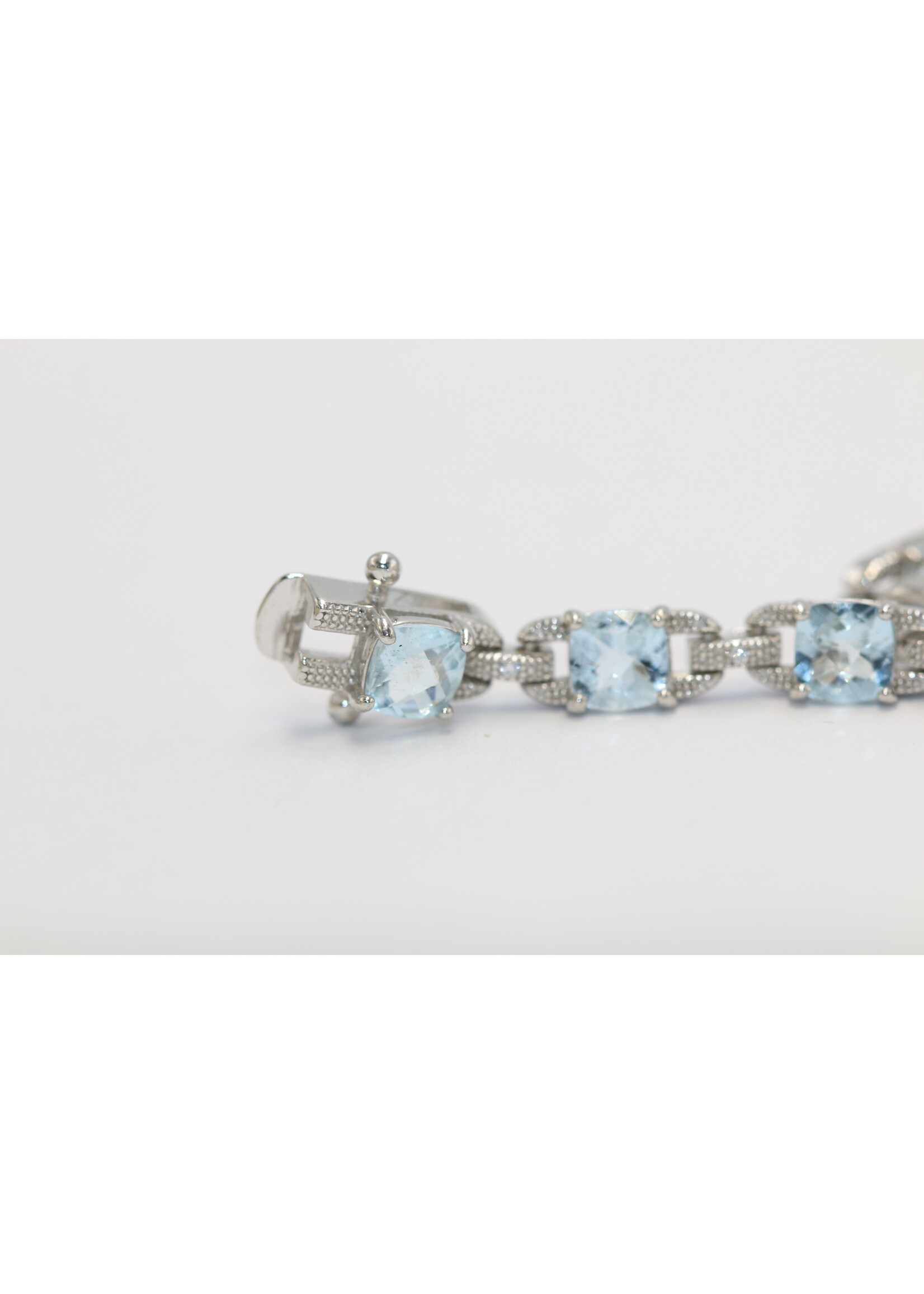 925 gerhodineerd zilveren Armband bezet met natuurlijke Aquamarijnen