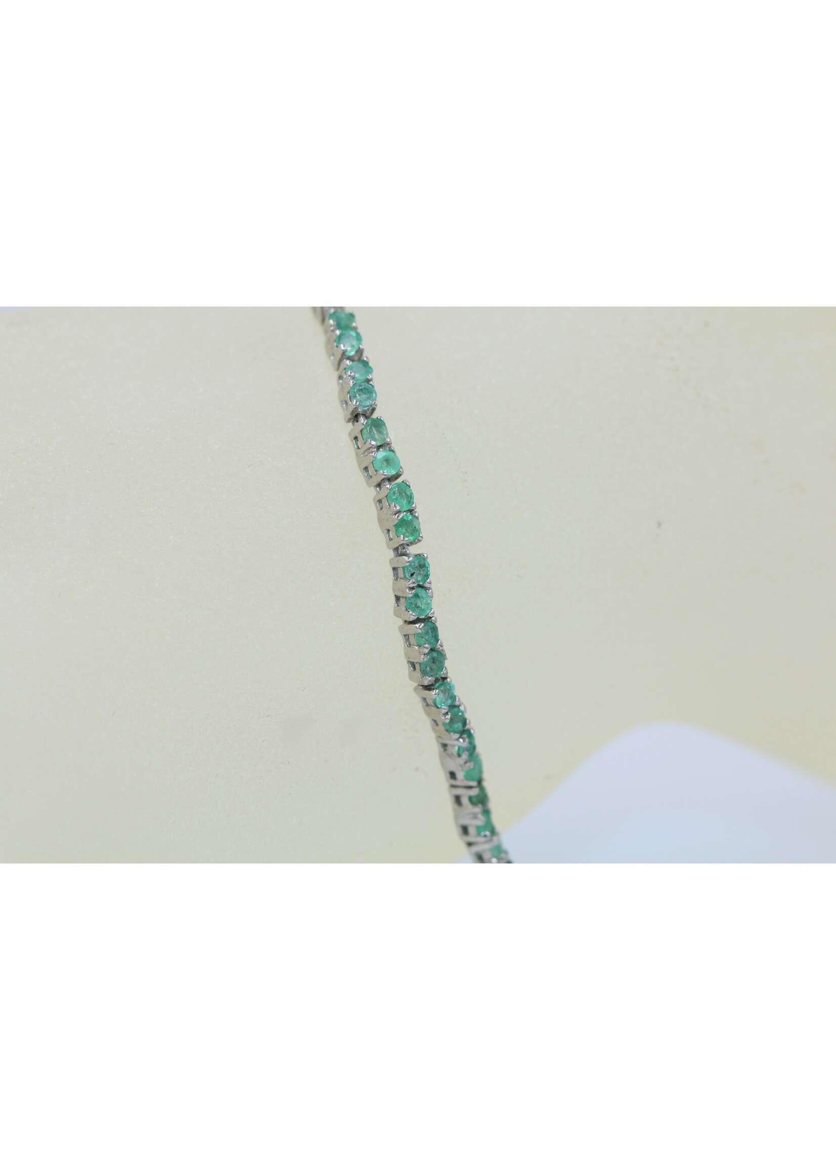 925 gerhodineerd zilveren Armband bezet met natuurlijke Smaragden