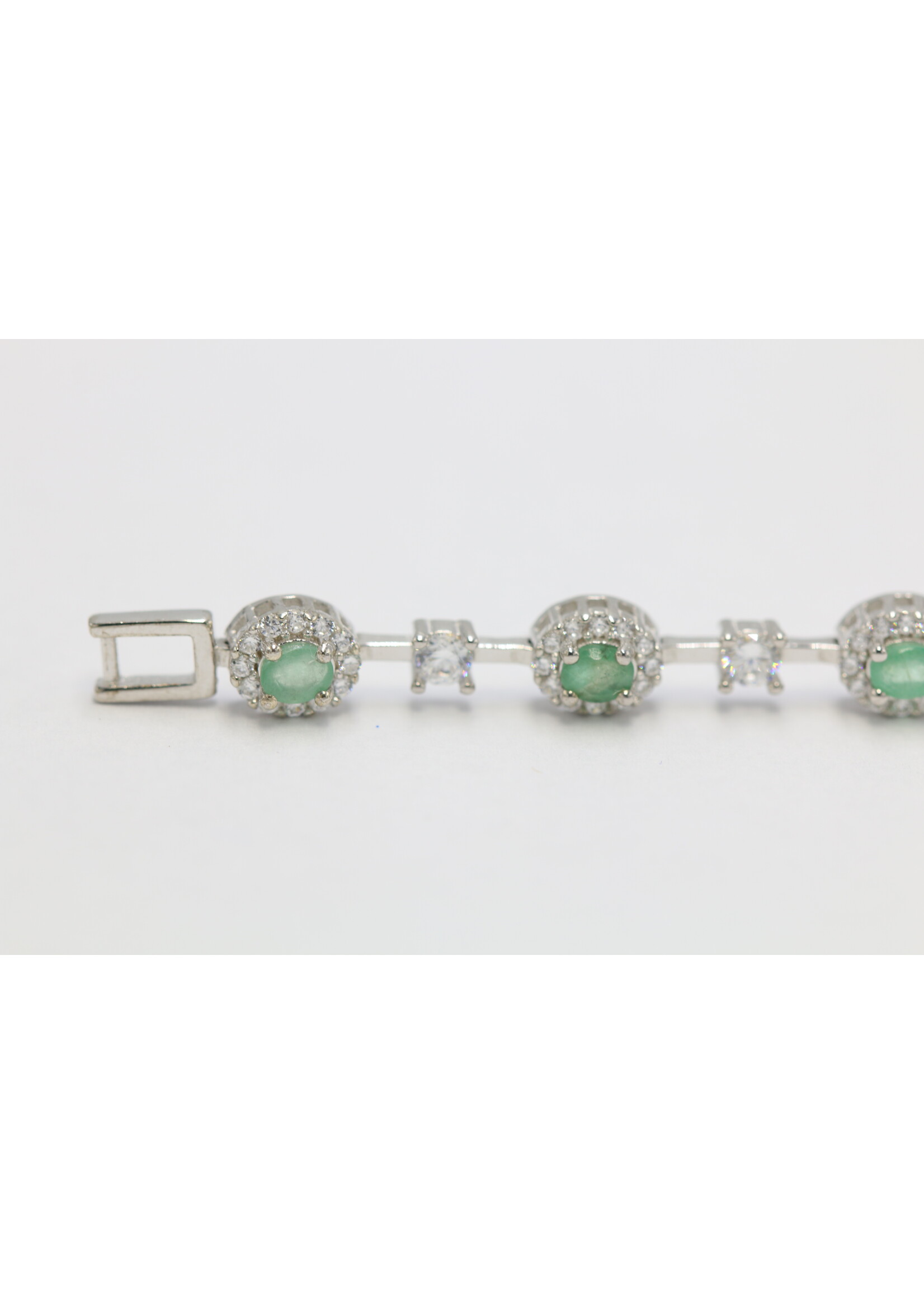 925 gerhodineerd zilveren Armband bezet met natuurlijke Smaragden