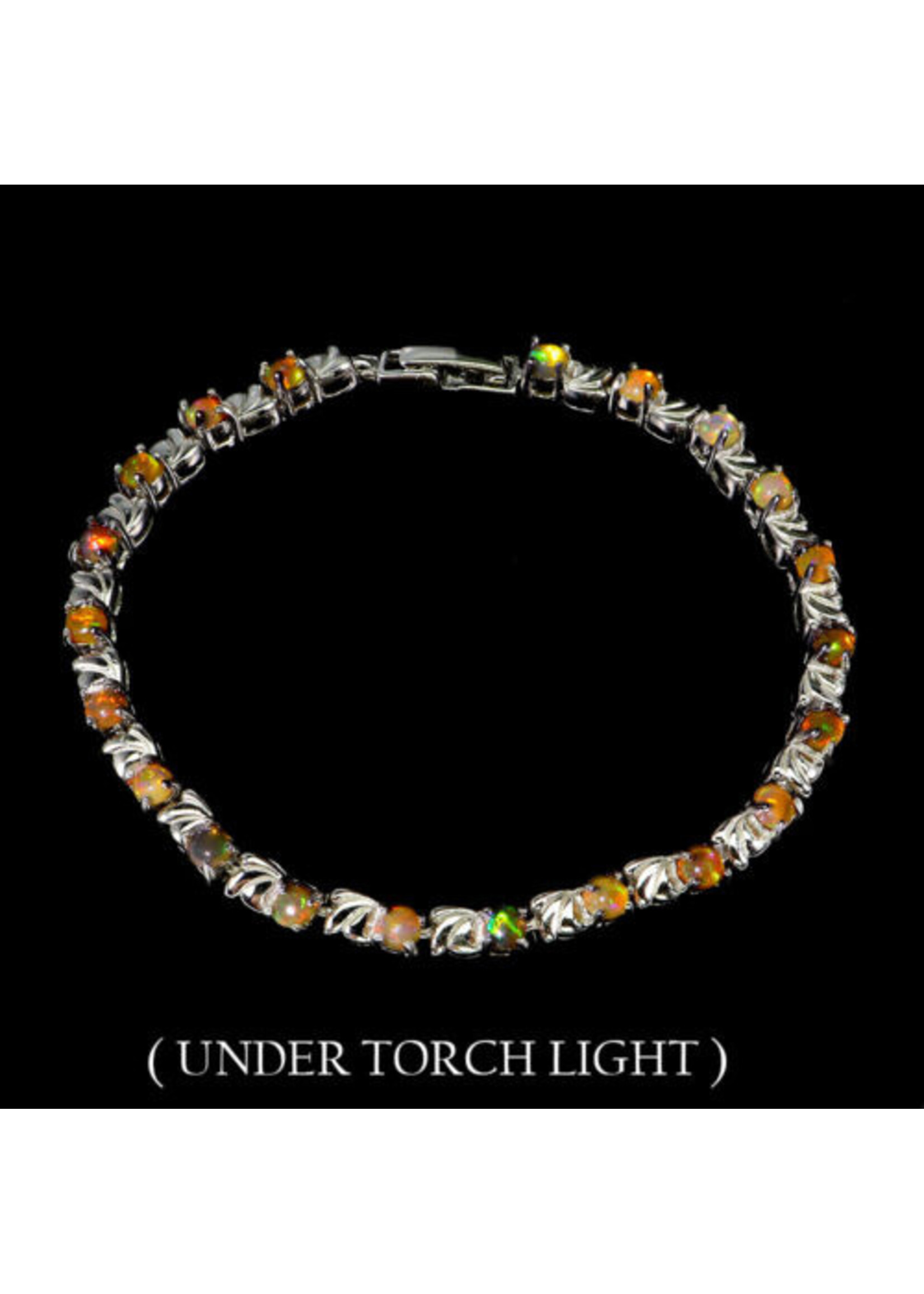 Bracelet en argent 925 rhodié serti d'opales naturelles