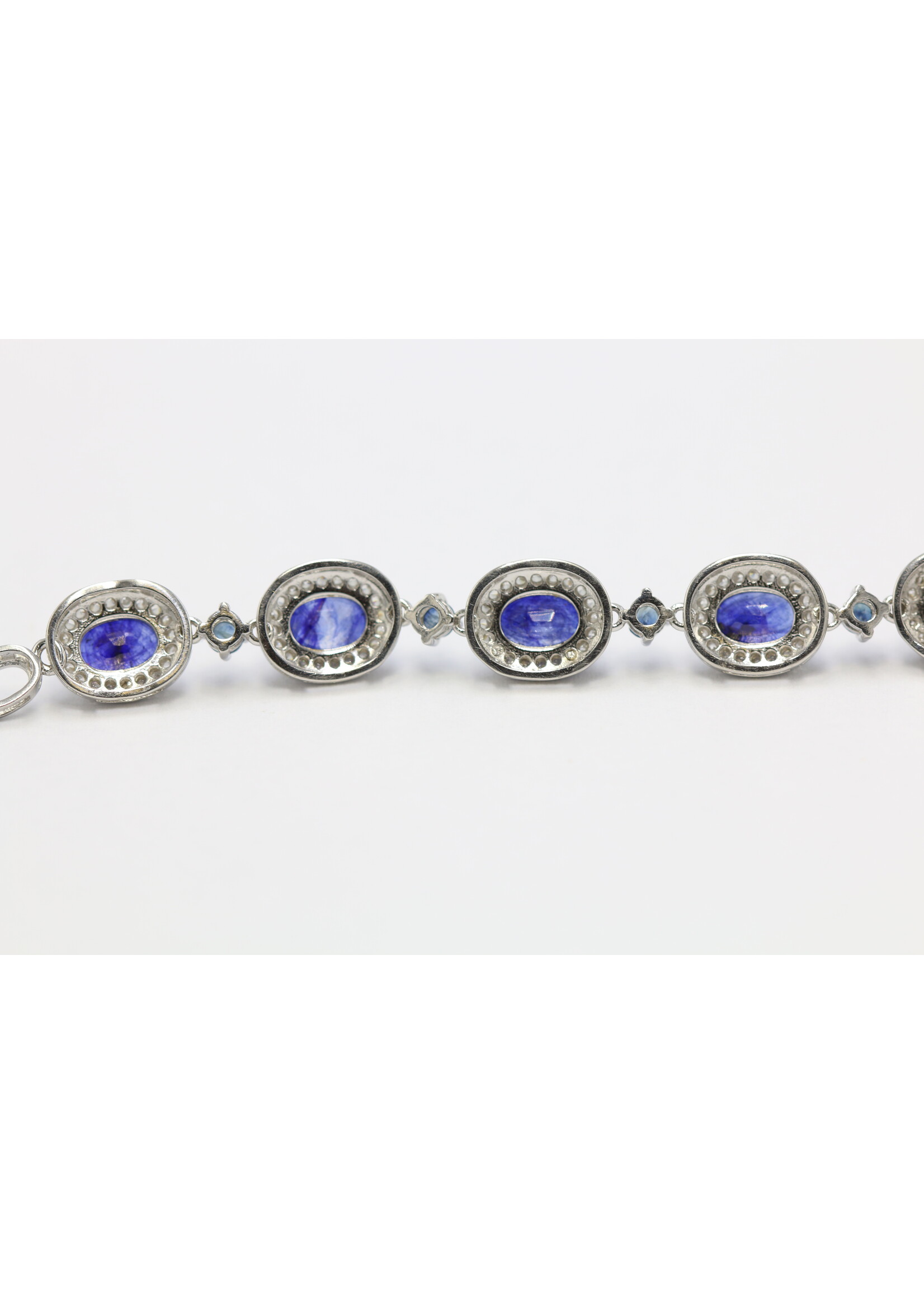 Bracelet en argent 925 rhodié serti de saphirs naturels