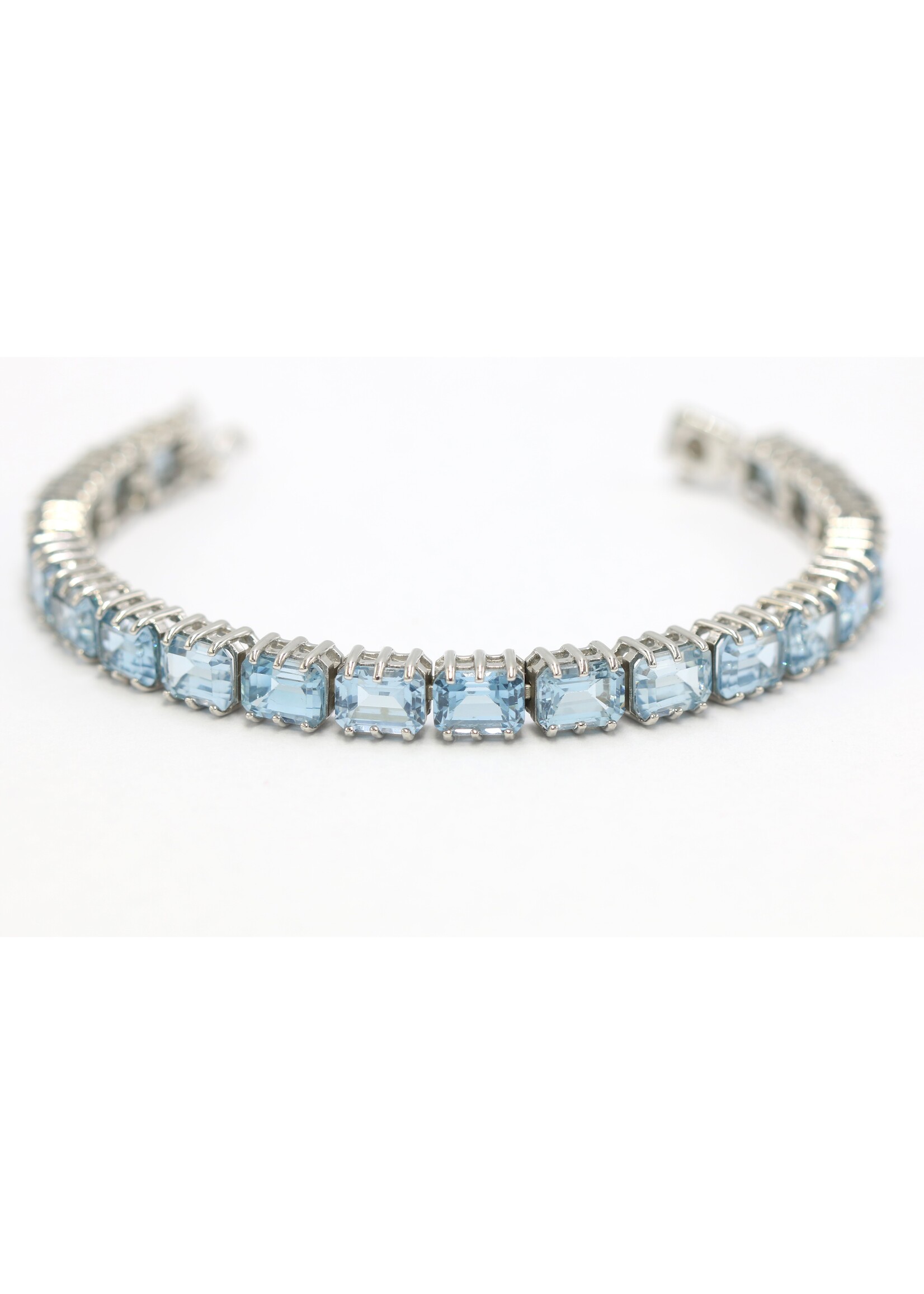 Bracciale in argento rodiato 925 con topazio azzurro naturale
