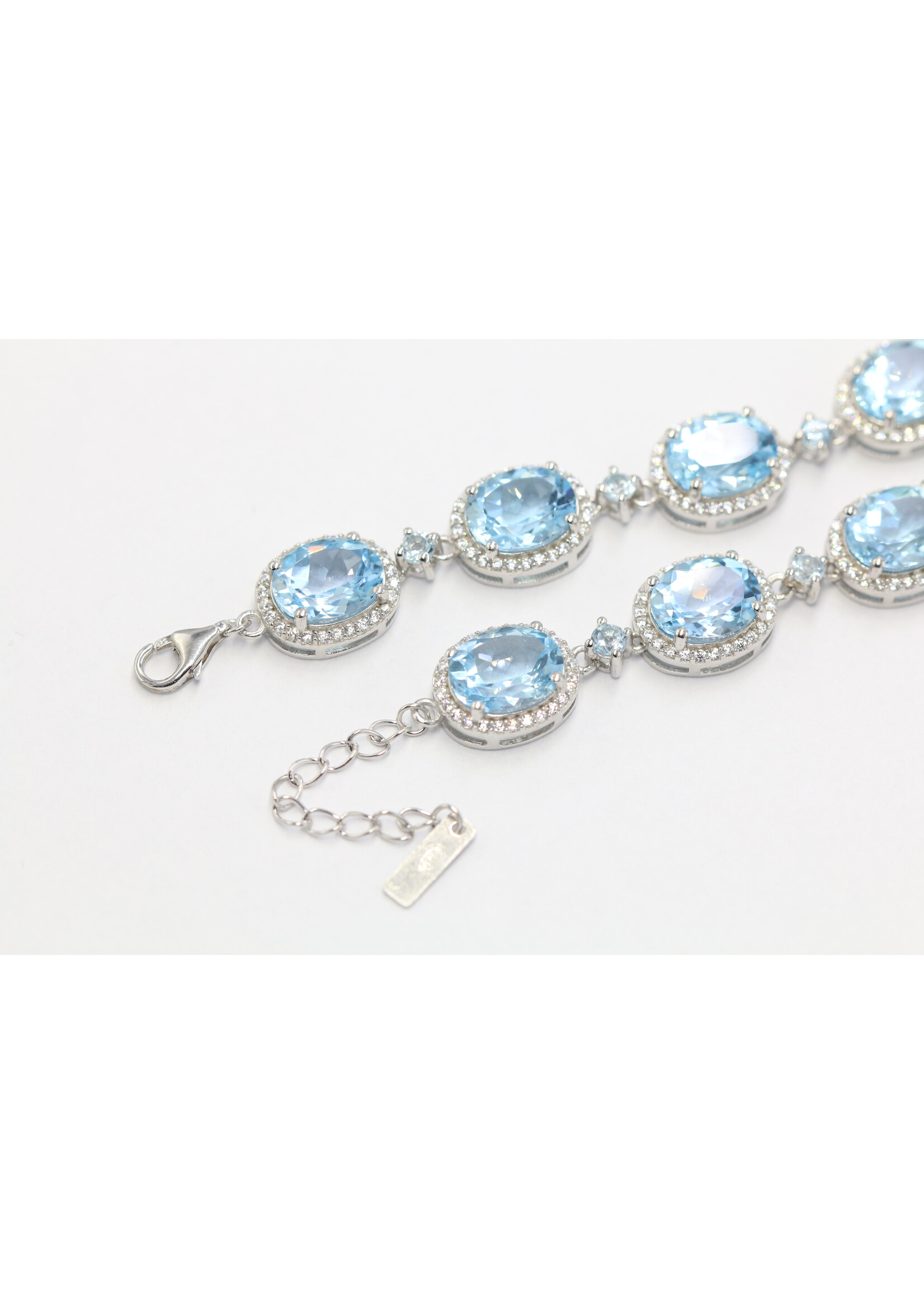 Bracelet en argent 925 rhodié serti de Topaze Bleue naturelle