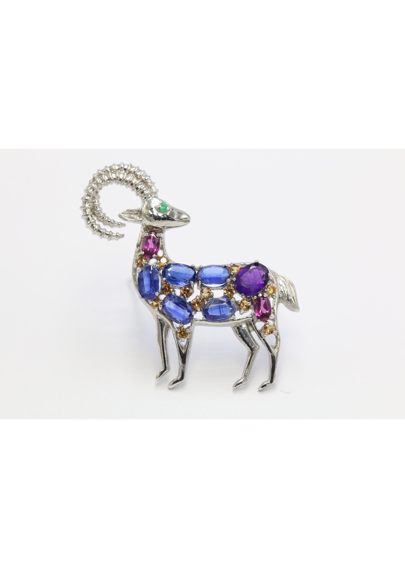 925 gerhodineerd zilveren Brooch bezet met natuurlijke Amethist,Rhodoliet,Saffier,Kyaniet en Smaragd