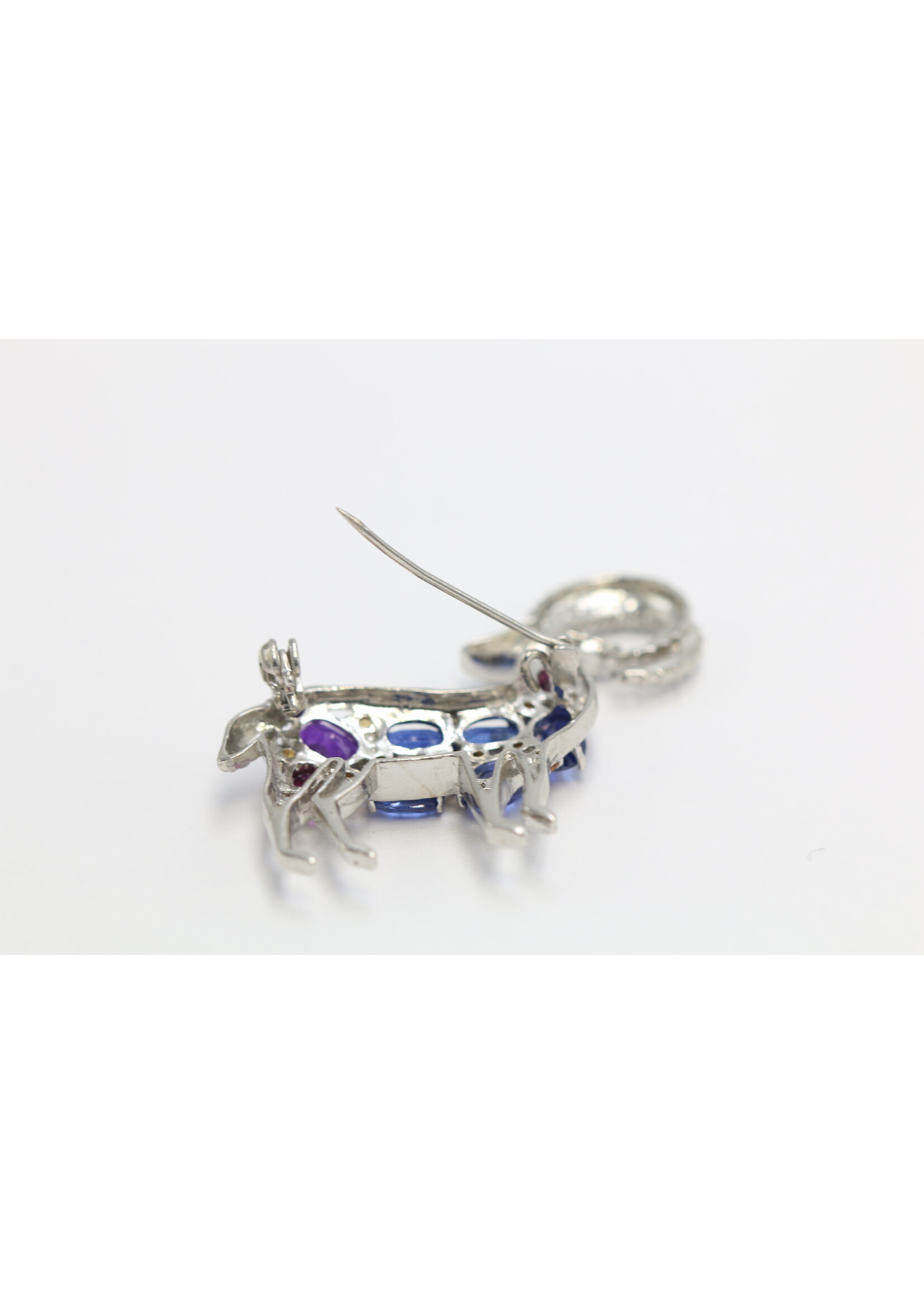 925 gerhodineerd zilveren Brooch bezet met natuurlijke Amethist,Rhodoliet,Saffier,Kyaniet en Smaragd