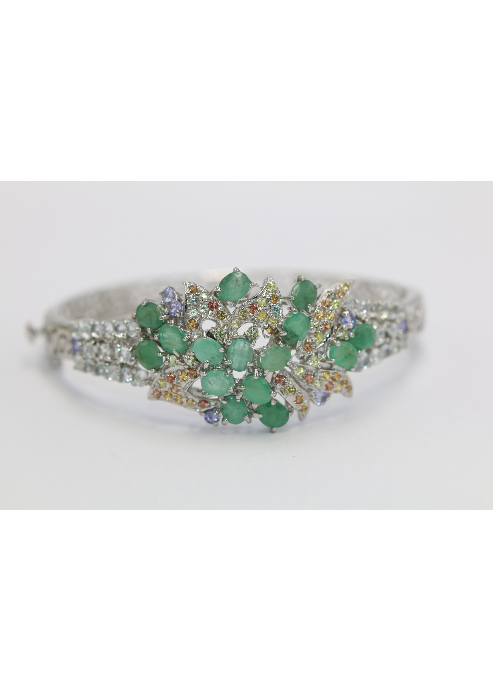 Bracelet en argent 925 rhodié serti d'émeraude naturelle, saphir et tanzanites