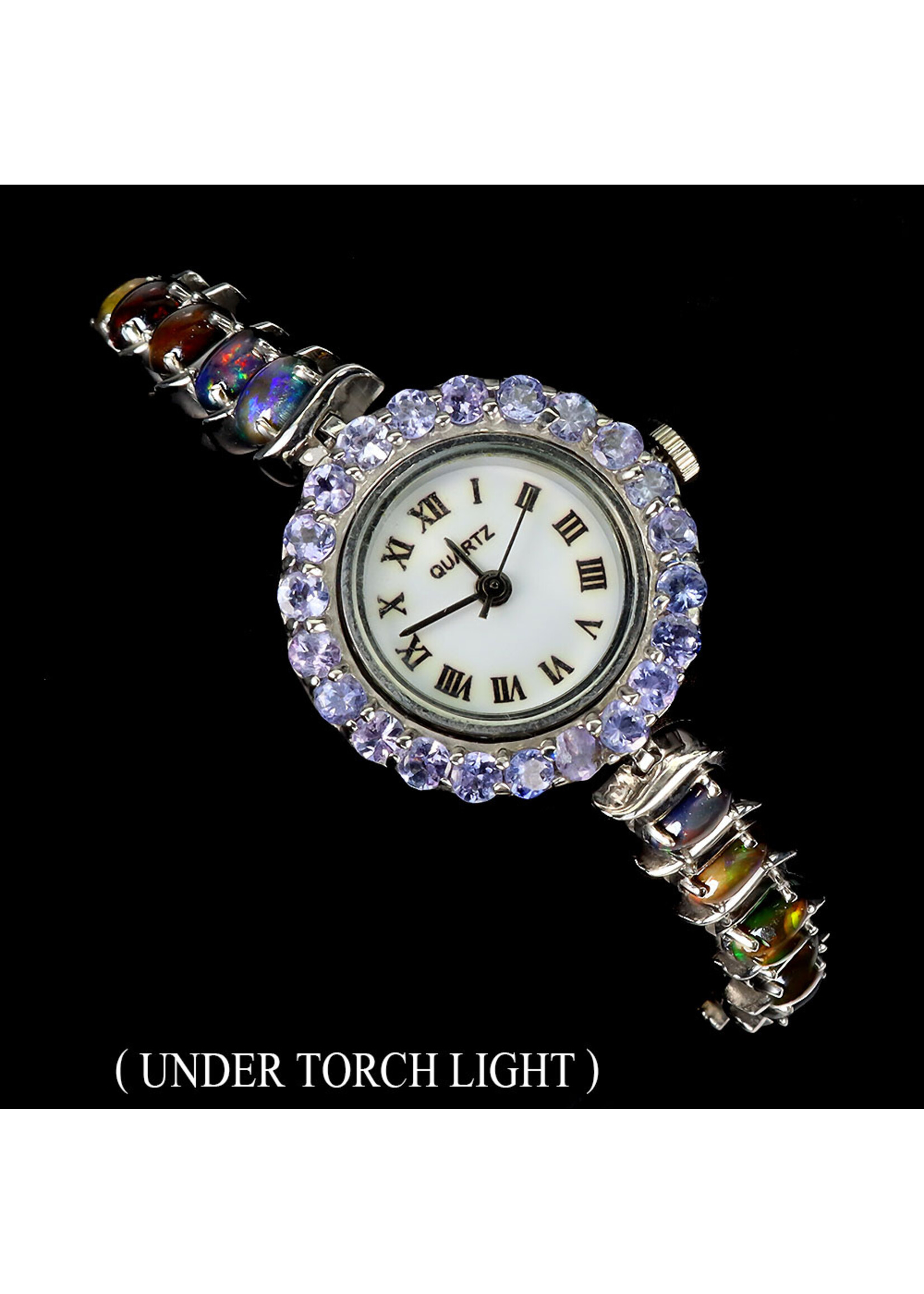 Montre en argent 925 rhodié sertie d'opale naturelle et de tanzanites