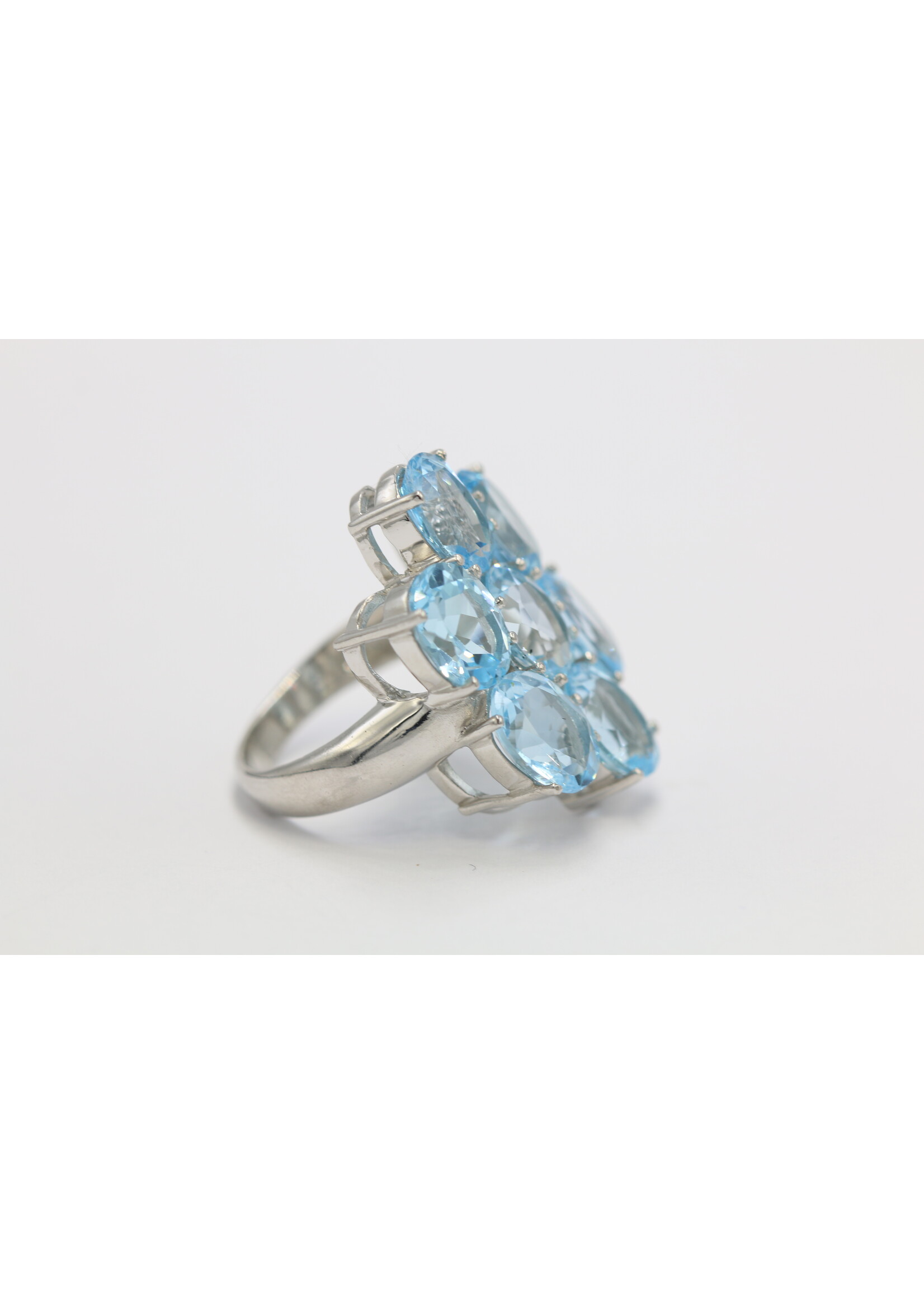 925 rhodium plated silver ring set with natural Blue Topaz