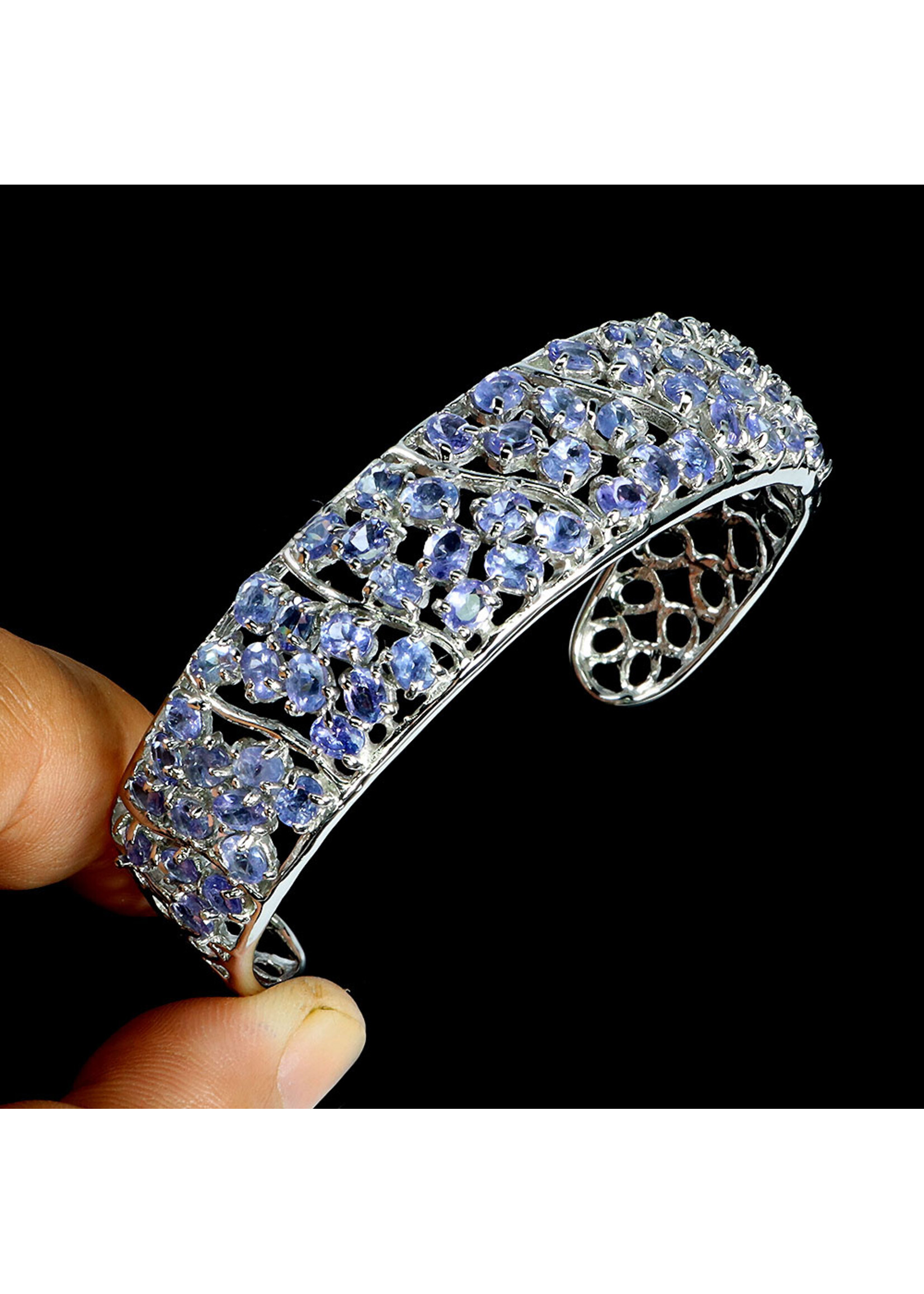 925 rhodium plated silver bracelet set with natural tanzanites