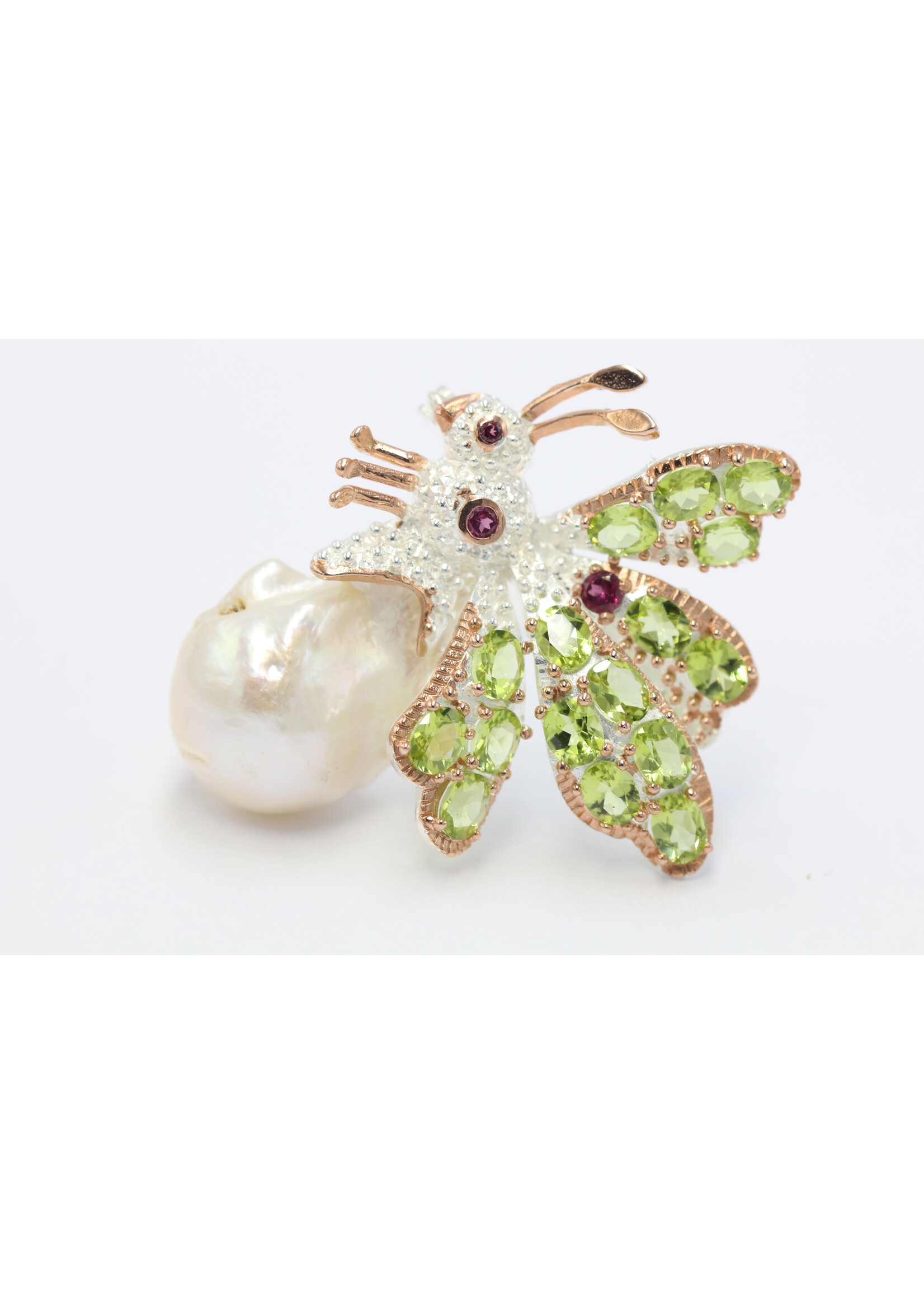925 gerhodineerd zilveren Brooch bezet met natuurlijke Parel,Peridots en Rhodolieten