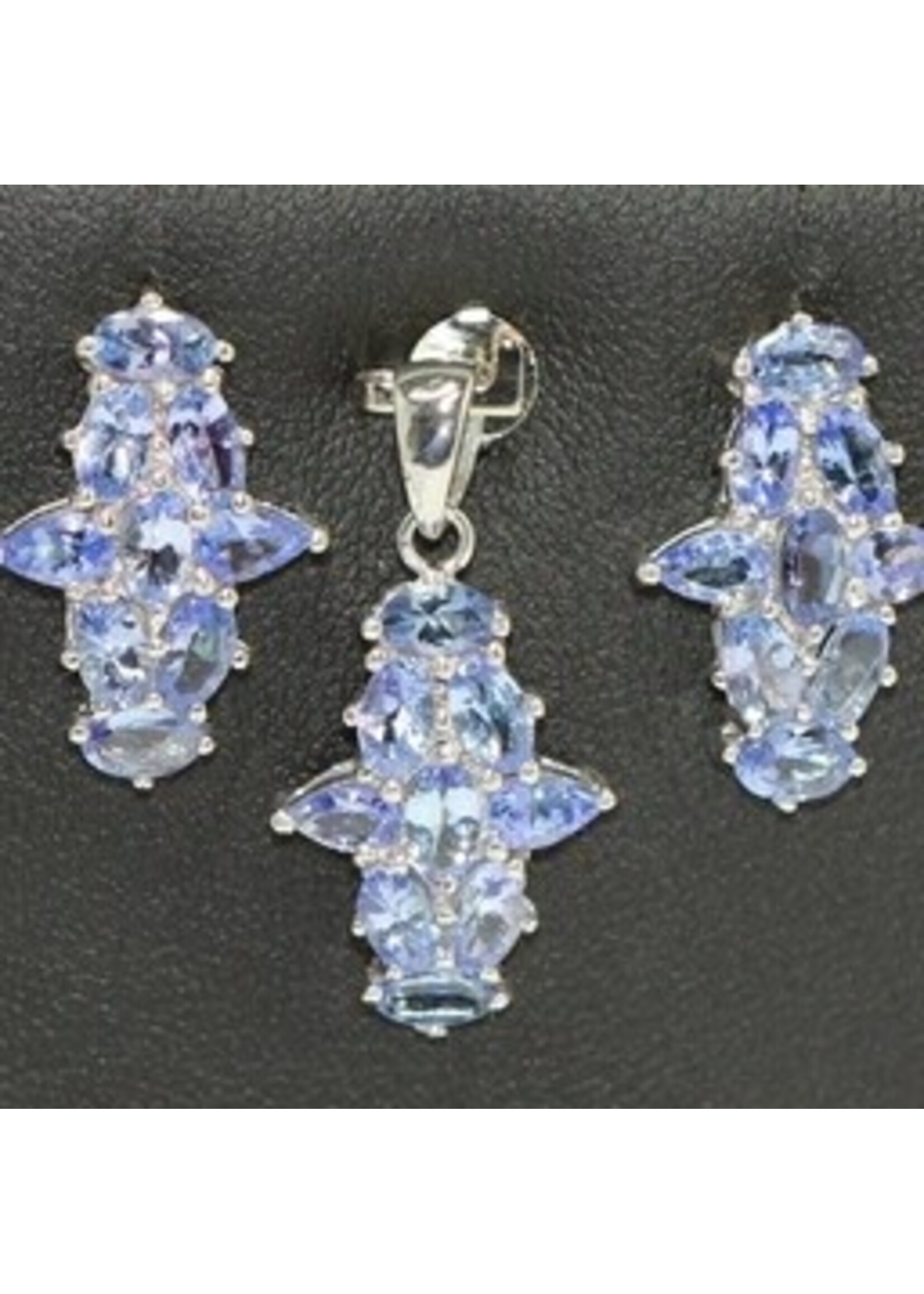 Set 925 rhodium silver set with natural Tanzanite