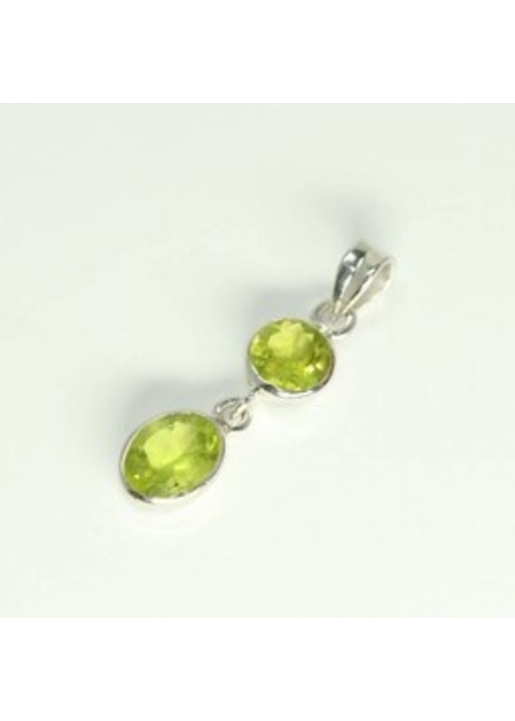 925 rhodium plated silver set with natural Peirdot