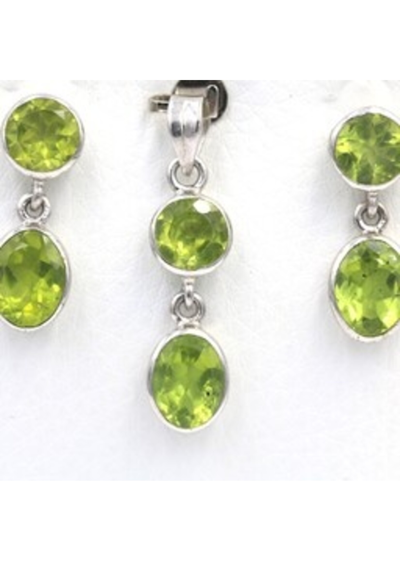 925 rhodium plated silver set with natural Peirdot